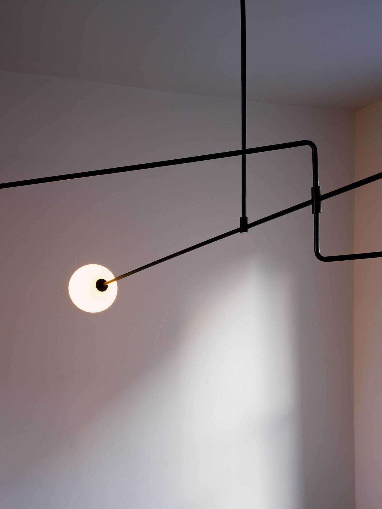 Mobiel Plafondlamp met Glazen Bollen – Modern Messing of Zwart Design – 9 Configuraties – G9 & G4 Fitting | Sansoti