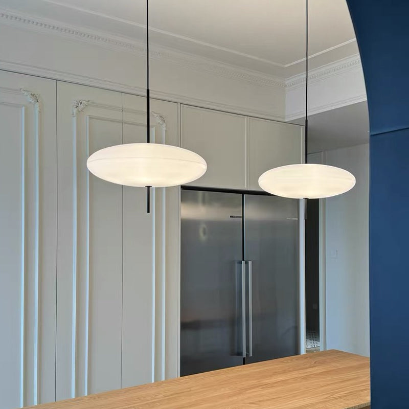 Opaalwitte Schijfhanglamp Elliptisch Design Glas-Effect Polymeer 3-4 Lichtpunten E26/E27 Moderne Designlamp Scandinavische Stijl Zwart of Wit Scandinavisch Interieur | Sansoti