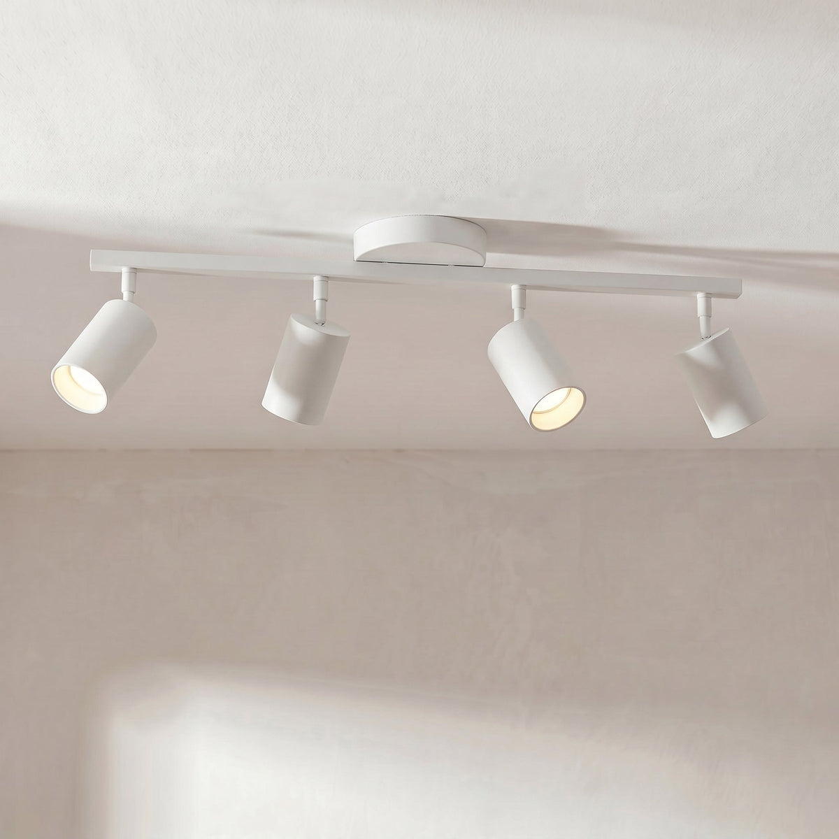 Plafonnier à 4 spots réglables, aluminium noir et blanc, douilles GU10, éclairage pour salon et cuisine, style moderne | Sansoti