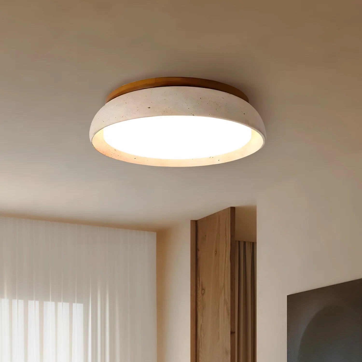 Scandinavische Plafondlamp Travertijn met Houtaccent — Moderne Ronde Opbouwspot Natuursteen en Acryl Inbouw LED Verlichting Warm Wit 3000K Slaapkamer Gang Entree Woonkamer — Ø 30 cm × H 7 cm | Sansoti