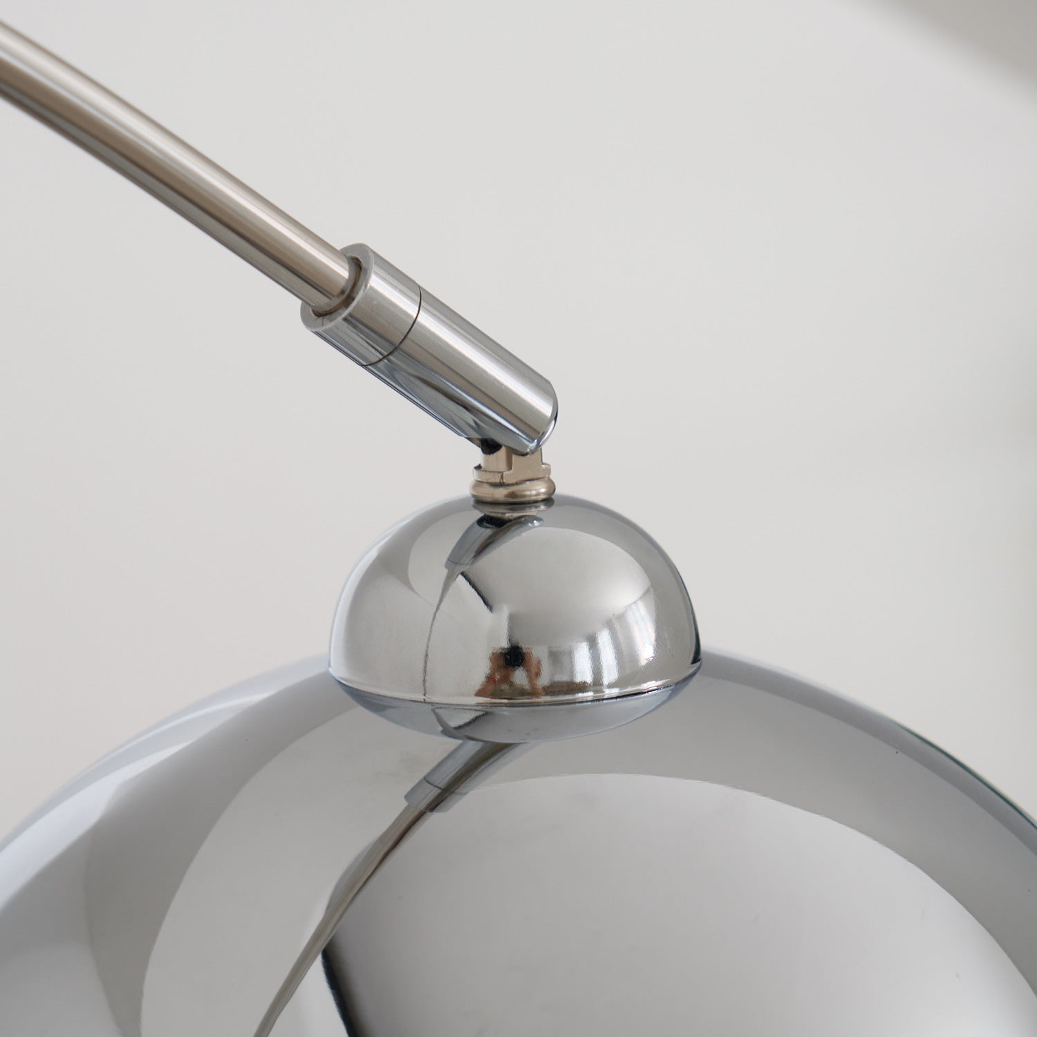 Verstelbare Vloerlamp Metaal Zwart Chroom Wit Telescopische Arm Leeslamp Modern Design | Sansoti