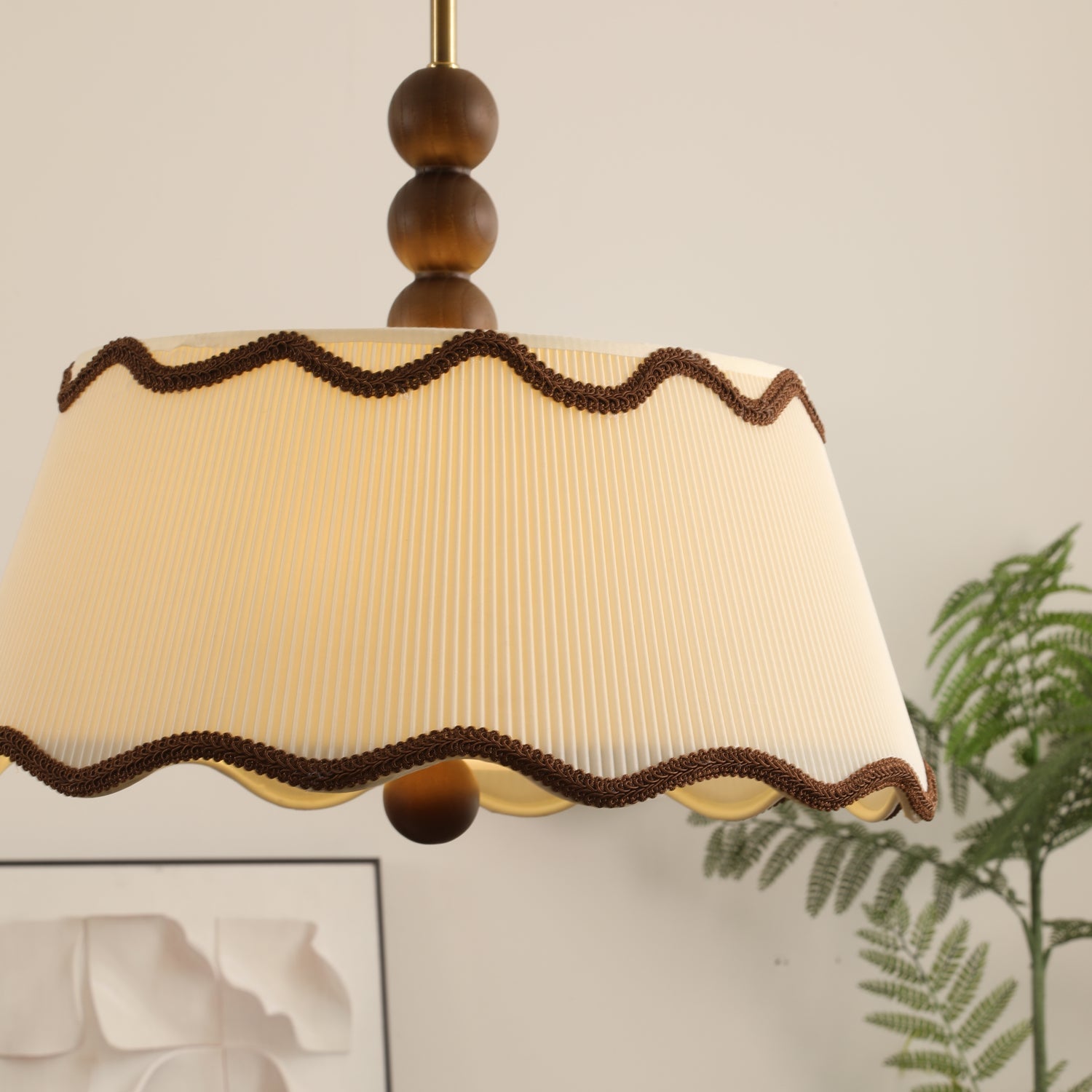 Plafondlamp met Geplooide Kap en Houten Kralen – Vintage Cottage Stijl voor Warm Sfeervol Licht | Sansoti