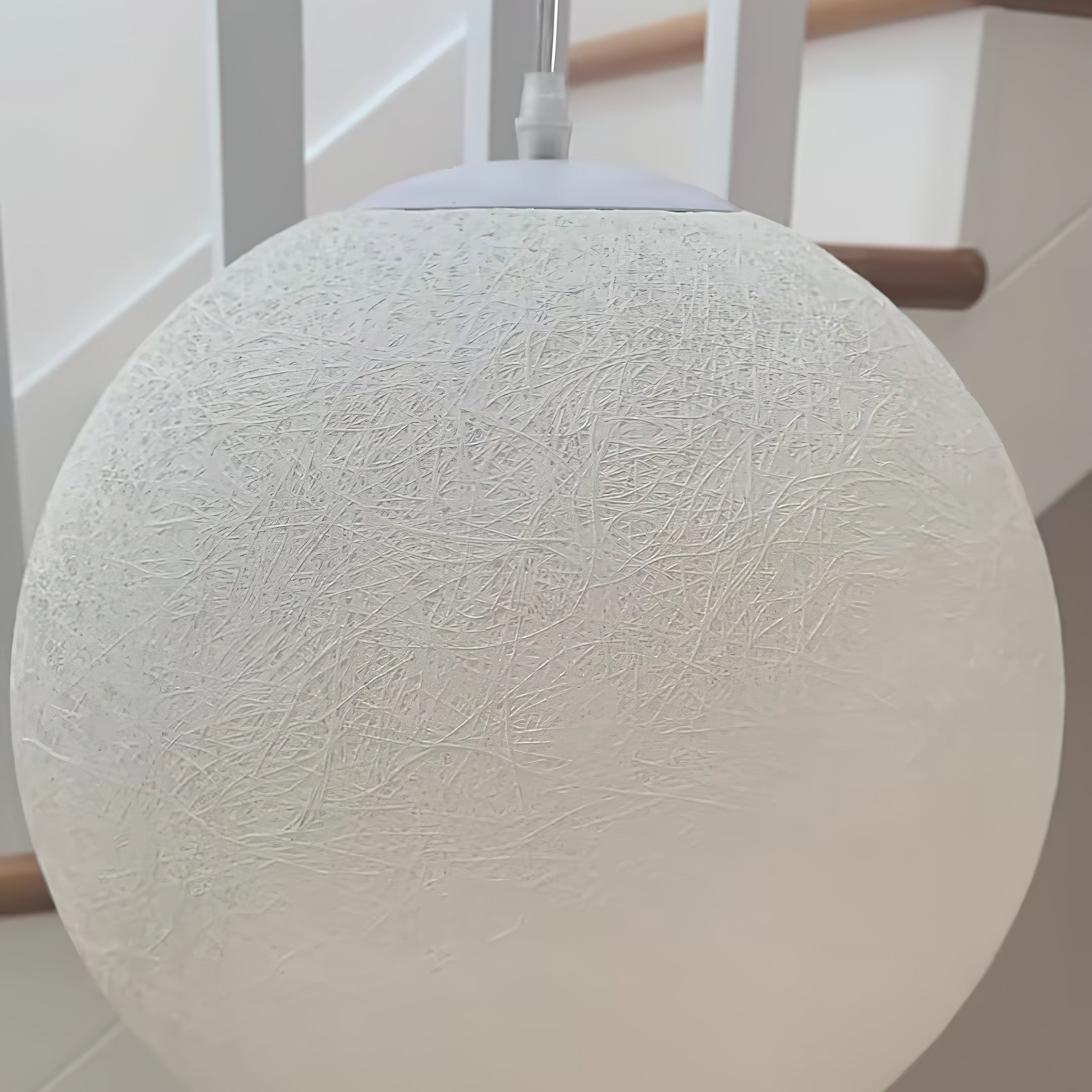 Maan Hanglamp – Realistische Textuur – 8 Maten Beschikbaar – Romantische Maanbol voor Slaapkamer Eetkamer Kinderkamer – Dimbaar Warm Licht – Schuine Plafondadapter Inbegrepen | Sansoti
