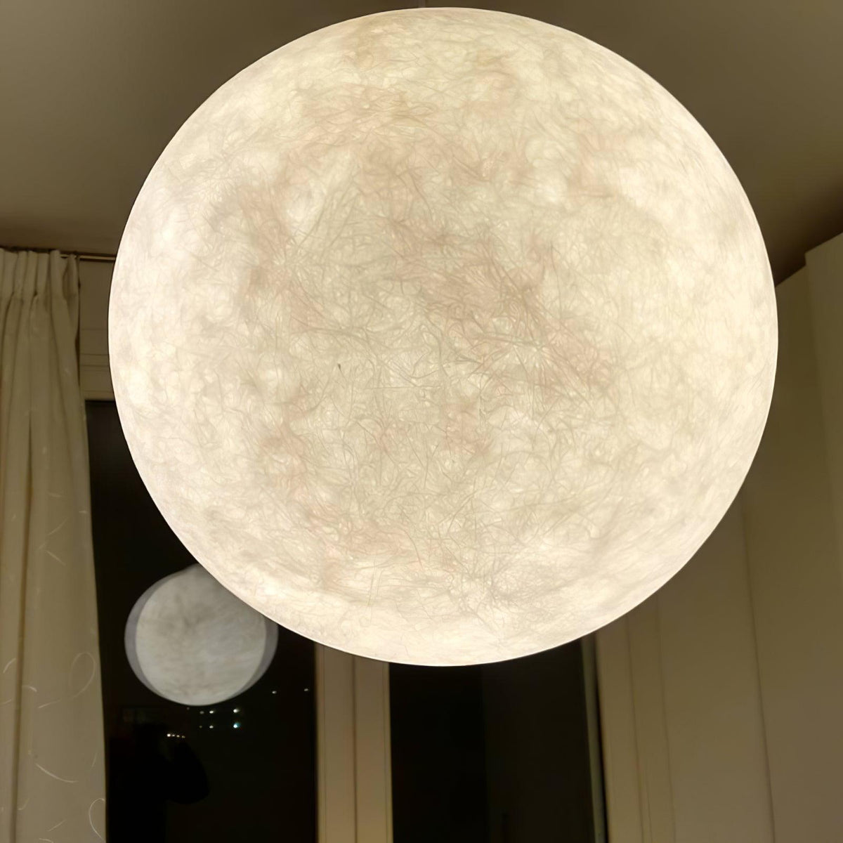 Hanging Moon Lamp, Spherical White Design, Adjustable 25-100cm, Ambient Lighting, Modern Living Room Décor | Sansoti