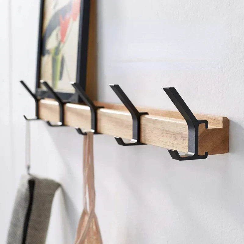 Wandgarderobe mit verstellbaren Haken – Skandinavische Garderobe aus Holz & Metall | Restfield