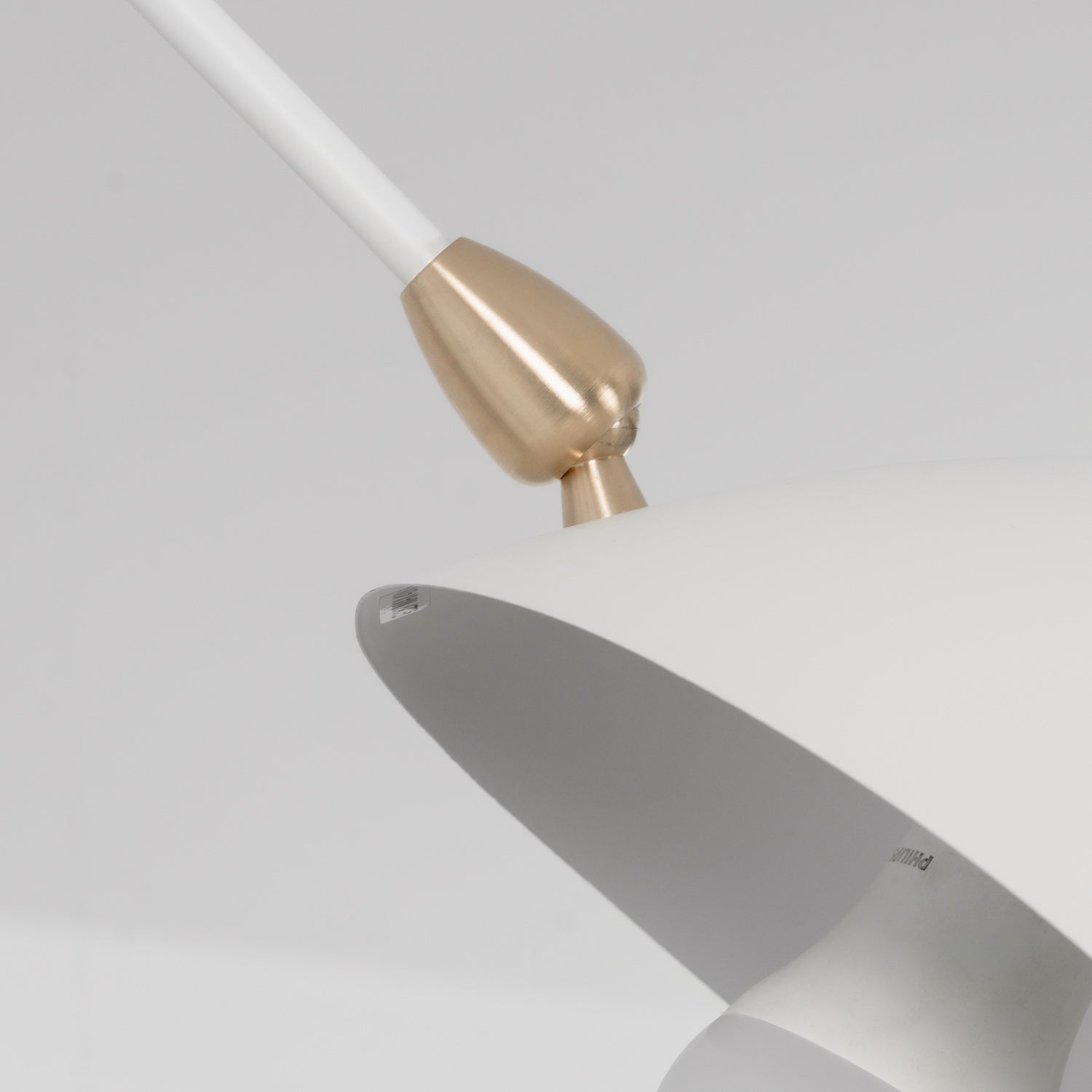 Verstelbare Spinlamp Multi-Arm Plafondlamp Industriële Design Messing Details Zwart Wit Scandinavisch Modern | Sansoti