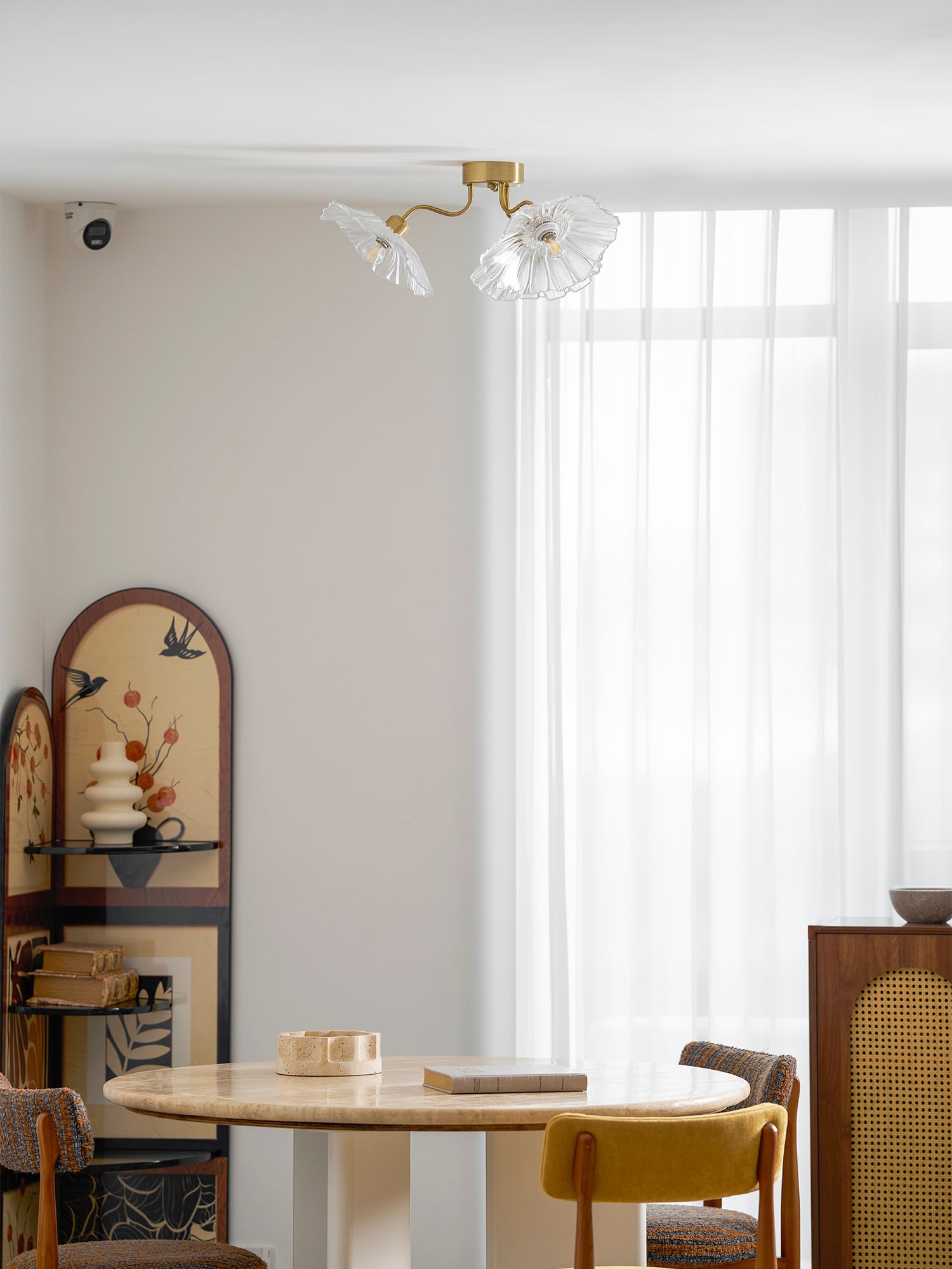 Glazen Plafondlamp met Bladmotief – 3, 5 of 6 Lichtpunten – Gouden Armatuur met Helder of Roze Matglas | Sansoti