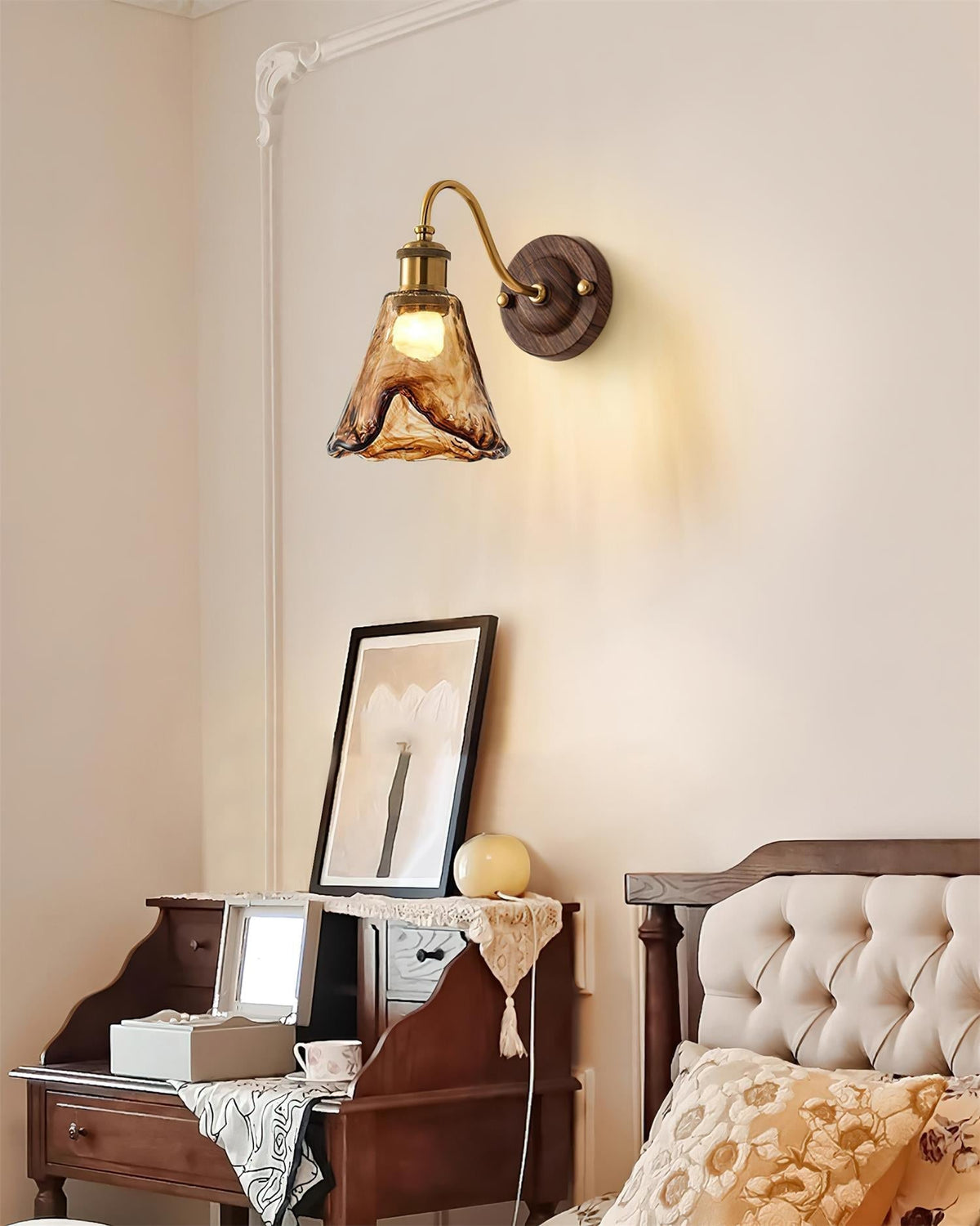 Wandlamp Amber Glas Hout Goud Vintage Metalen Fitting E26 E27 Dimbaar Retro Sfeerlicht Woonkamer Slaapkamer 24cm | Sansoti