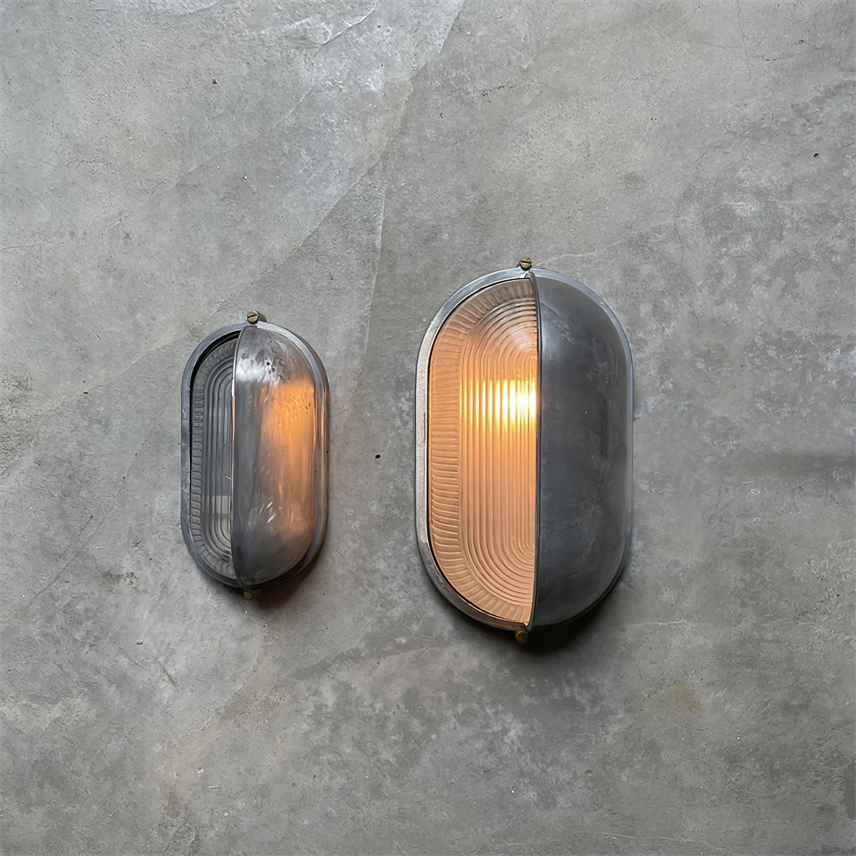 Außenwandleuchte aus Metall und Glas, wasserdicht IP65, Gold/Silber, rund/oval, für Balkon, Terrasse und Garten, stimmungsvolle Beleuchtung | Sansoti