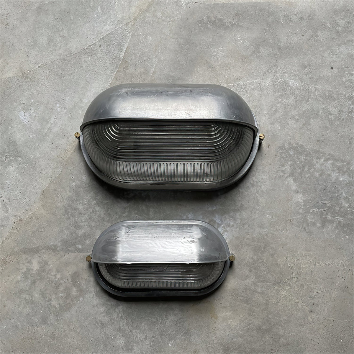 Außenwandleuchte aus Metall und Glas, wasserdicht IP65, Gold/Silber, rund/oval, für Balkon, Terrasse und Garten, stimmungsvolle Beleuchtung | Sansoti