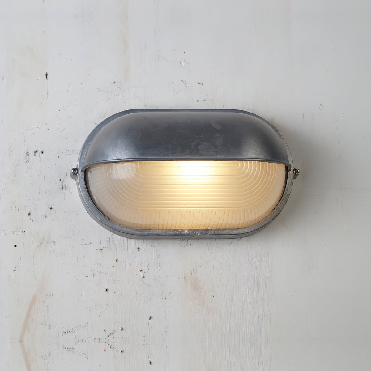 Außenwandleuchte aus Metall und Glas, wasserdicht IP65, Gold/Silber, rund/oval, für Balkon, Terrasse und Garten, stimmungsvolle Beleuchtung | Sansoti
