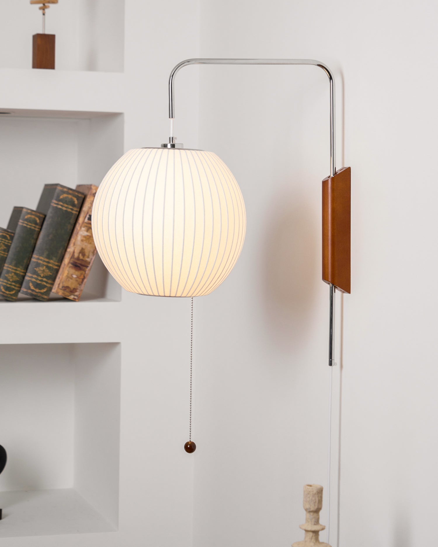 Wandlamp Zijden Kap Walnoot Metaal Wit Woonkamer Slaapkamer | Sansoti