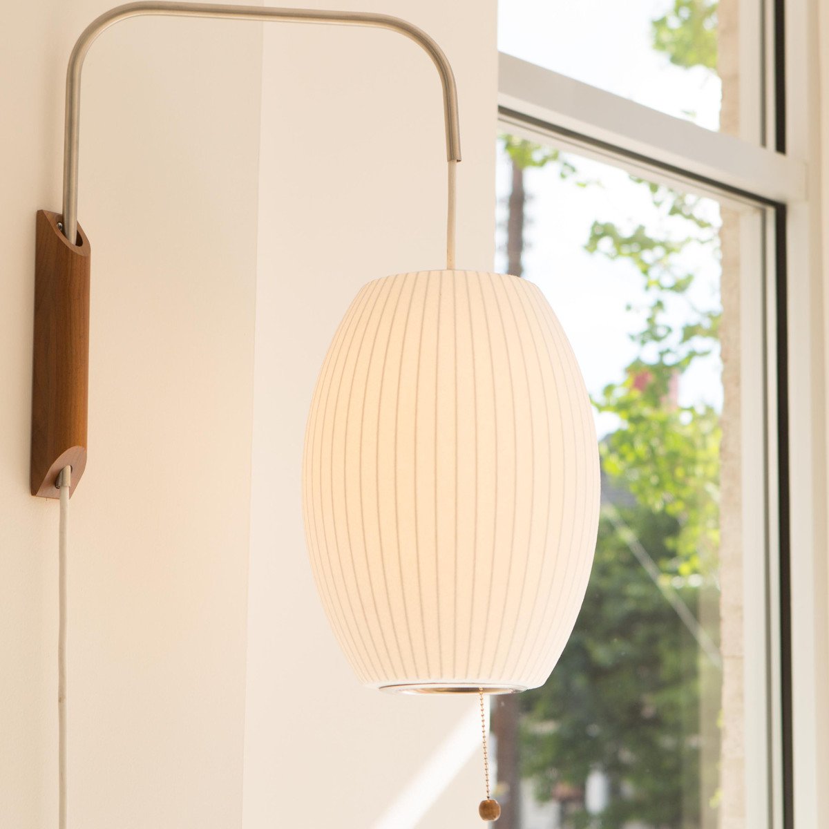 Wandlamp Zijden Kap Walnoot Metaal Wit Woonkamer Slaapkamer | Sansoti