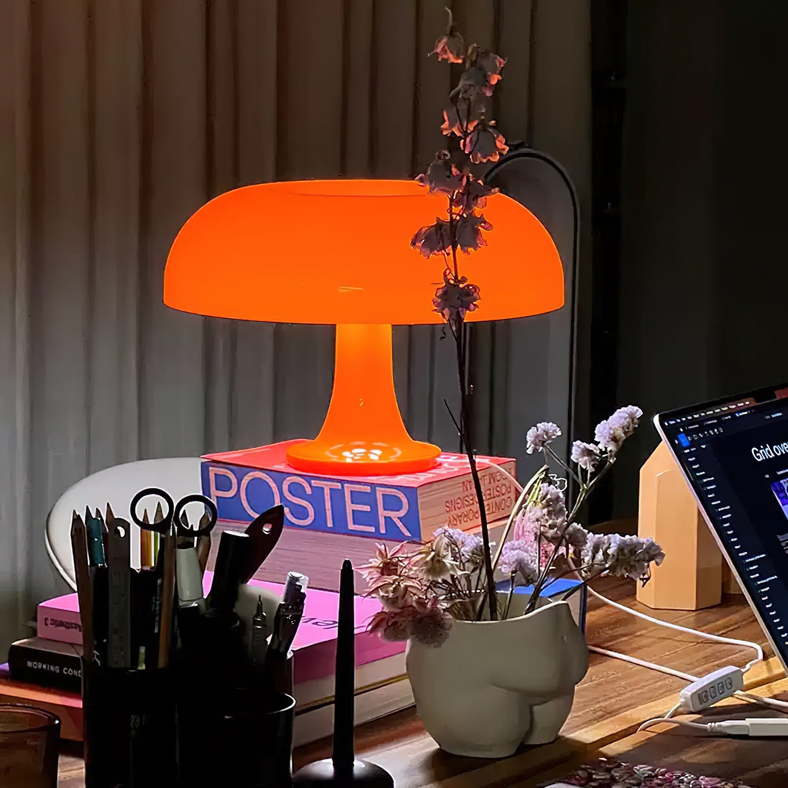 Paddenstoelvormige Tafellamp met 4 Lichtbronnen en Gedimde Retro Sfeer | Sansoti