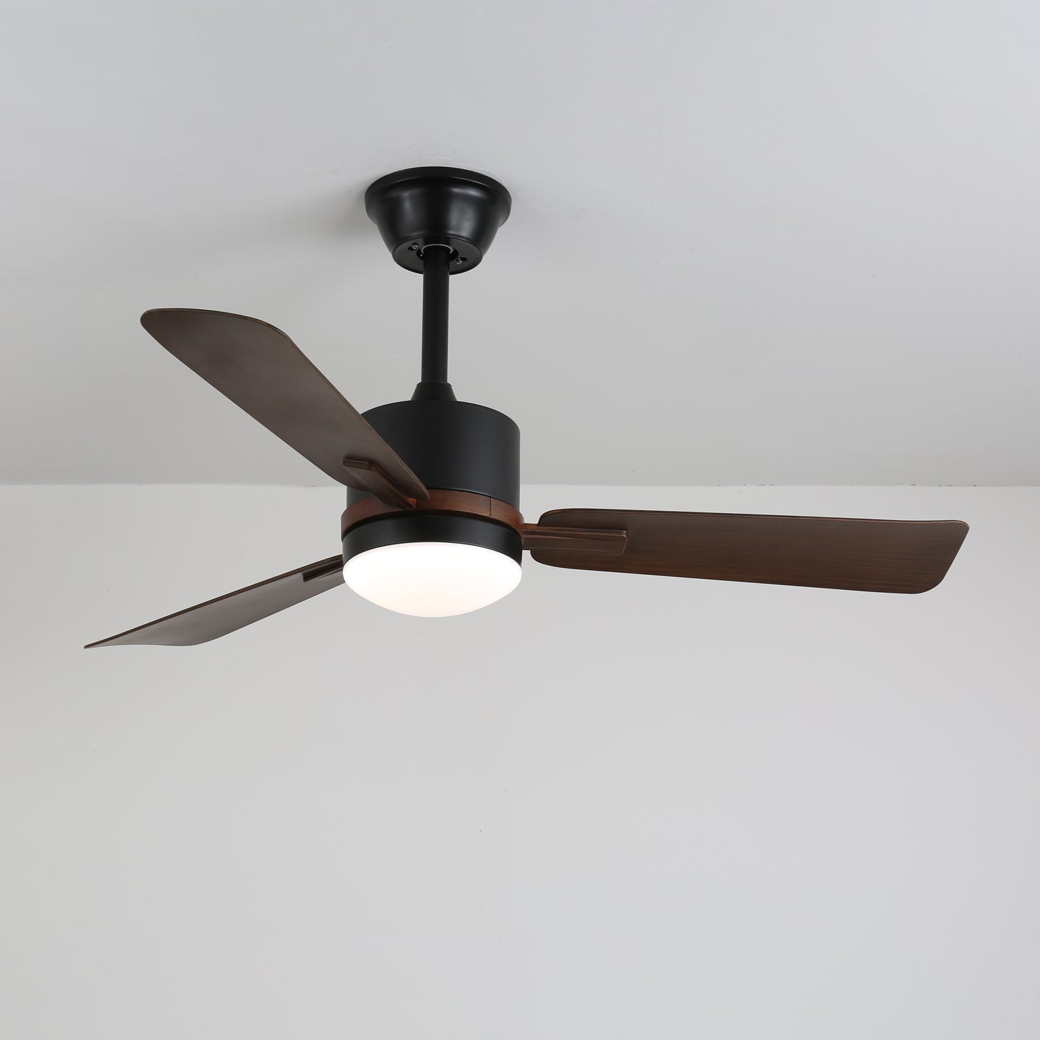 Moderne Plafondventilator met Verlichting — Hout & LED — Afstandsbediening | Sansoti