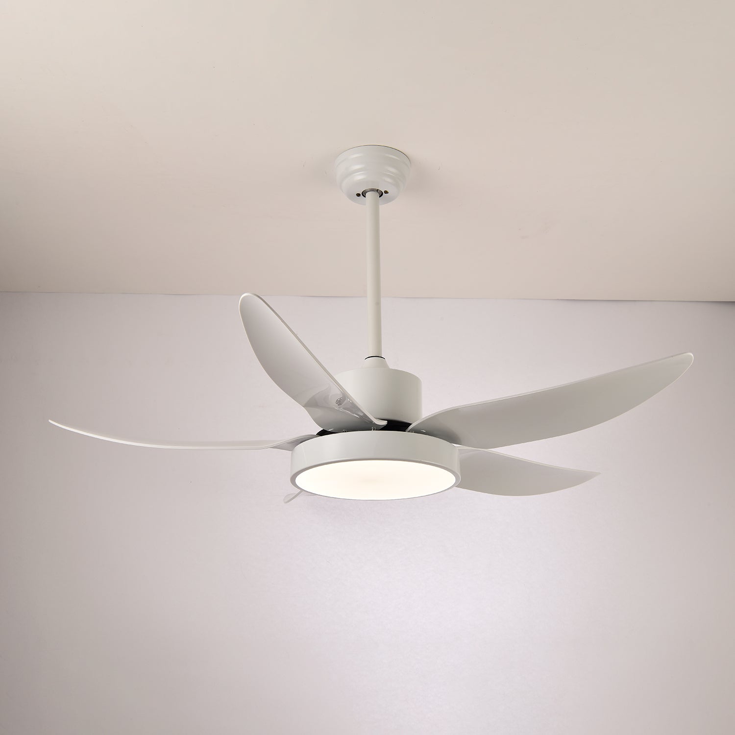 Ventilateur de plafond moderne Auron avec éclairage LED intégré | Silencieux & élégant | Sansoti