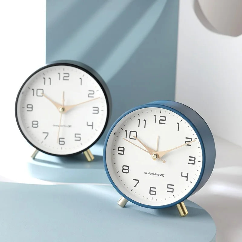 Tischuhr Skandinavischer Stil Modernes Design Metall 12cm | Restfield