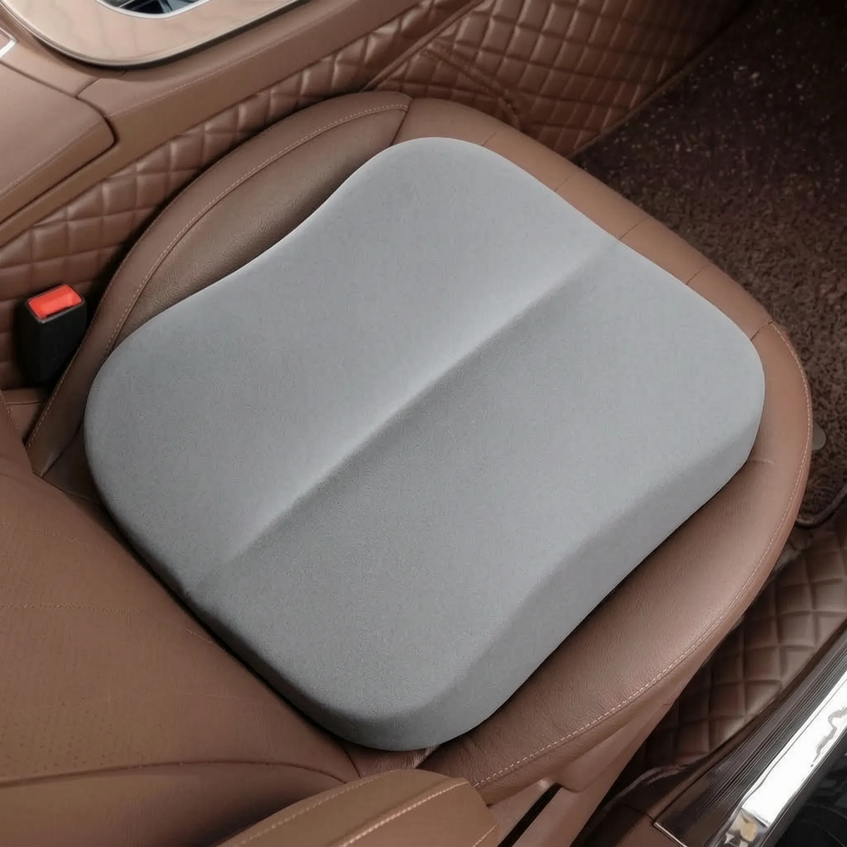 Ergonomisch Autokussen Wigvorm Memory Foam Zitverhoging Anti-Slip Ademend Comfort voor Lange Ritten Auto | Sansoti