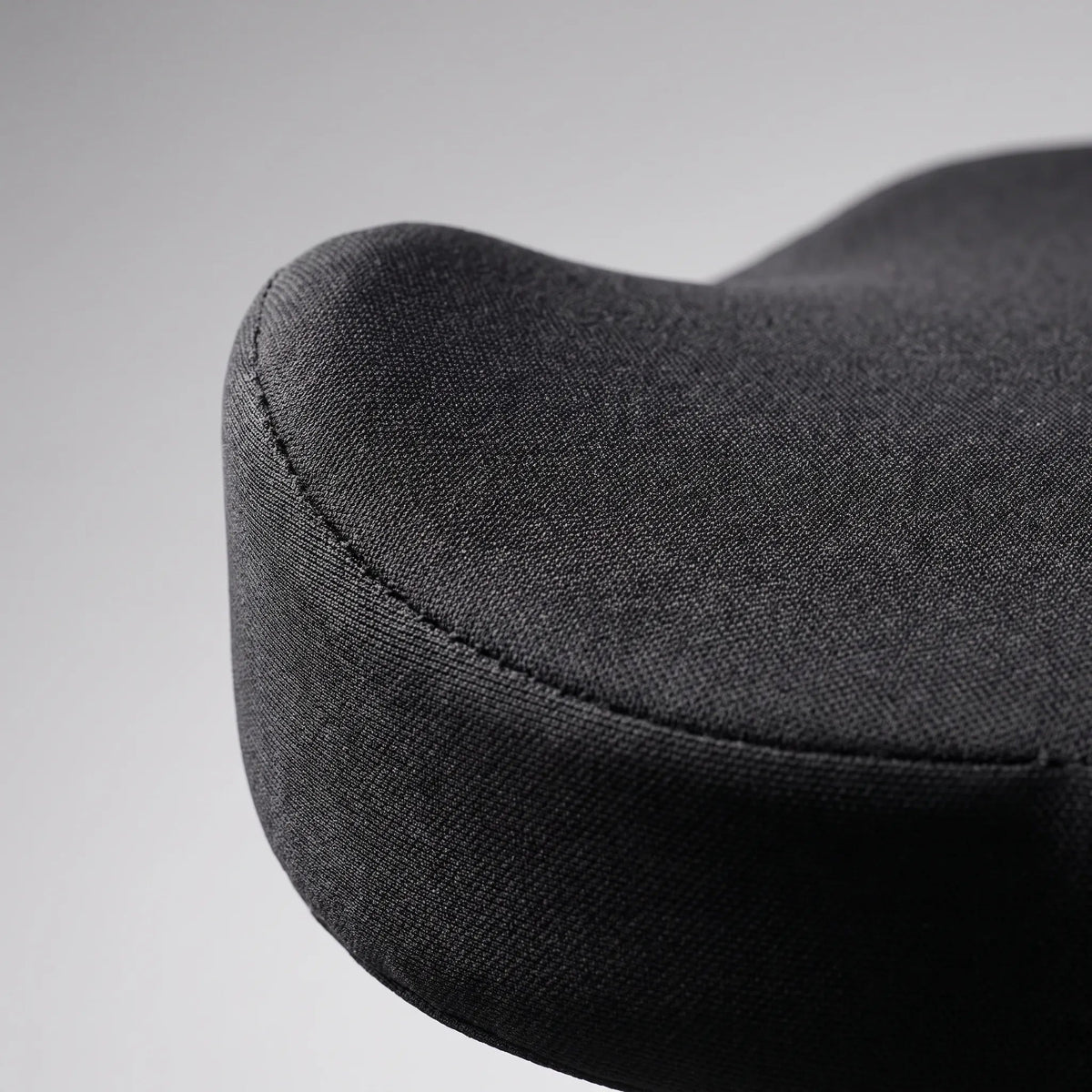 Ergonomisch Autokussen Wigvorm Memory Foam Zitverhoging Anti-Slip Ademend Comfort voor Lange Ritten Auto | Sansoti