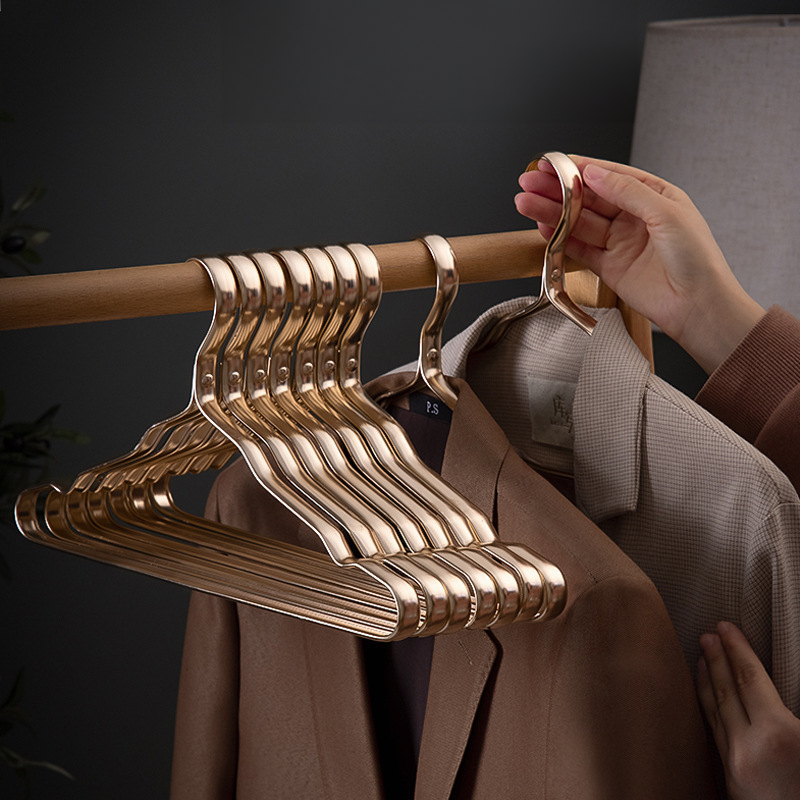 Kledinghangers Messing Gepolijst Garderobe Jas Blouse Luxe Kledinghanger Organizer | Sansoti