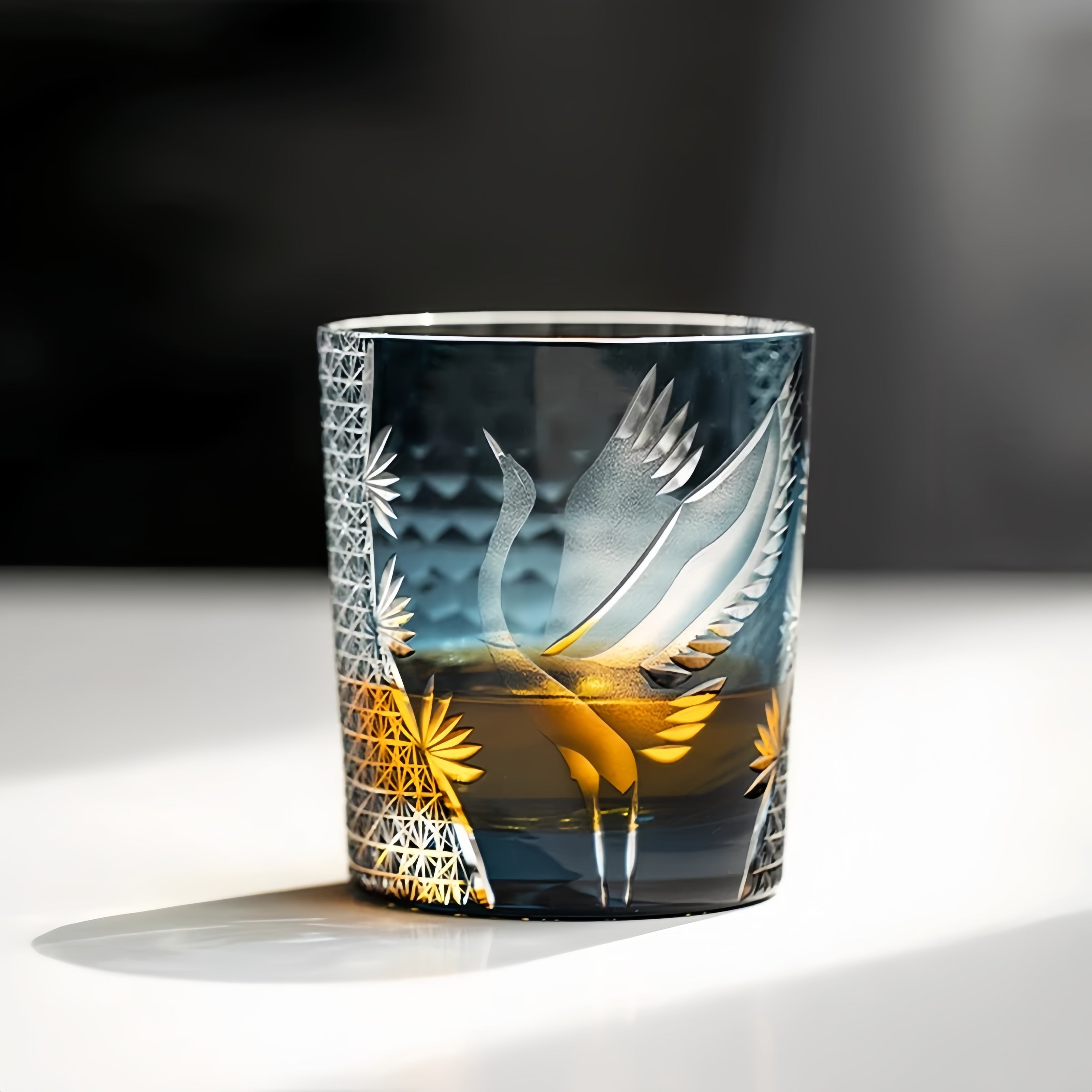 Japans Whiskyglas met Kraanmotief en Houten Presentatiebox – Handgeslepen Kristal voor Whiskyliefhebbers | Sansoti