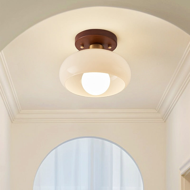 Bauhaus Plafondlamp Rond met Opaal Glas en Houtdetail – Scandinavisch Design met Warme Sfeerverlichting | Sansoti