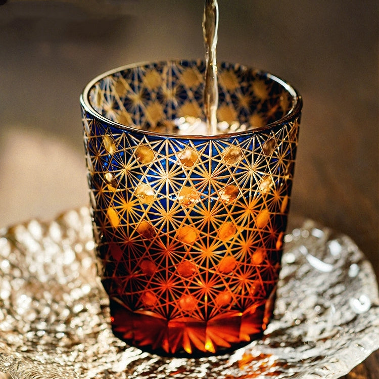 Handgeslepen Whiskeyglazen met Ster en Chrysant Patroon – Blauw Amber & Rood Amber – Inclusief Houten Doos | Sansoti