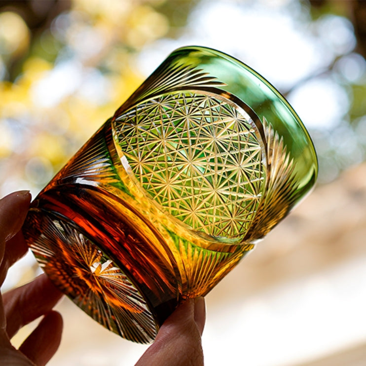 Verre à whisky Edo Kiriko Plume de grue Ambre Fait main Cristal japonais Boîte en bois | Restfield