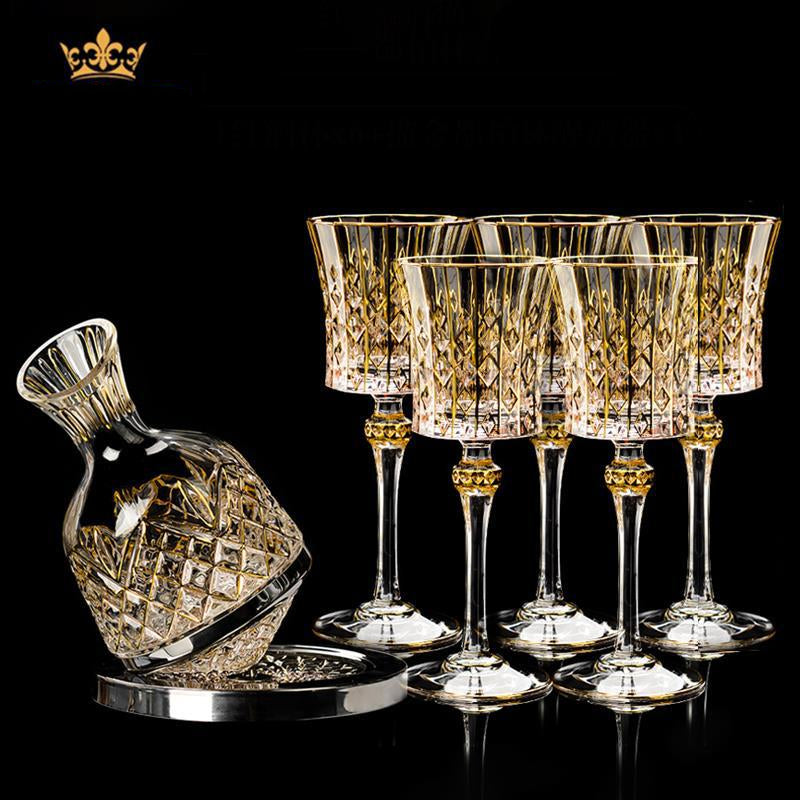Kristallen Wijnglazen met Karaf & Gouden Wijnrank — Elegante Set in Lederen Koffer | Sansoti