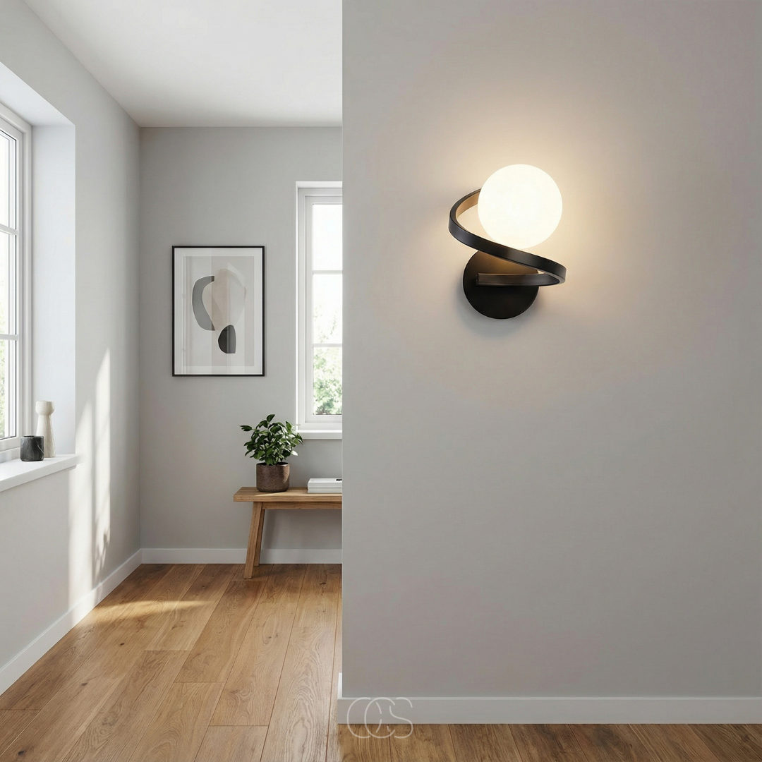 Wandlamp Matglas met Metalen Ring Zwart Spatwaterdicht IP44 Modern Design voor Hal Slaapkamer en Badkamer | Sansoti