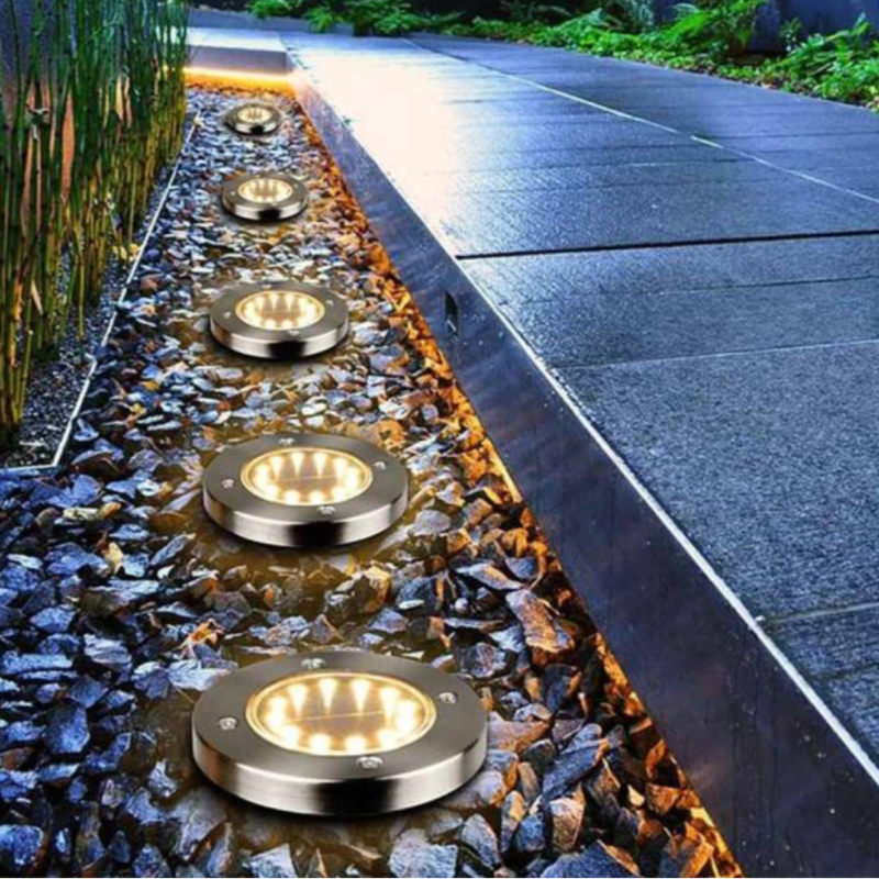 Set de 4 lampes solaires d'éclairage de jardin à LED, éclairage de chemin sans fil, automatique, résistantes aux intempéries, lampes d'extérieur pour jardin | Sansoti