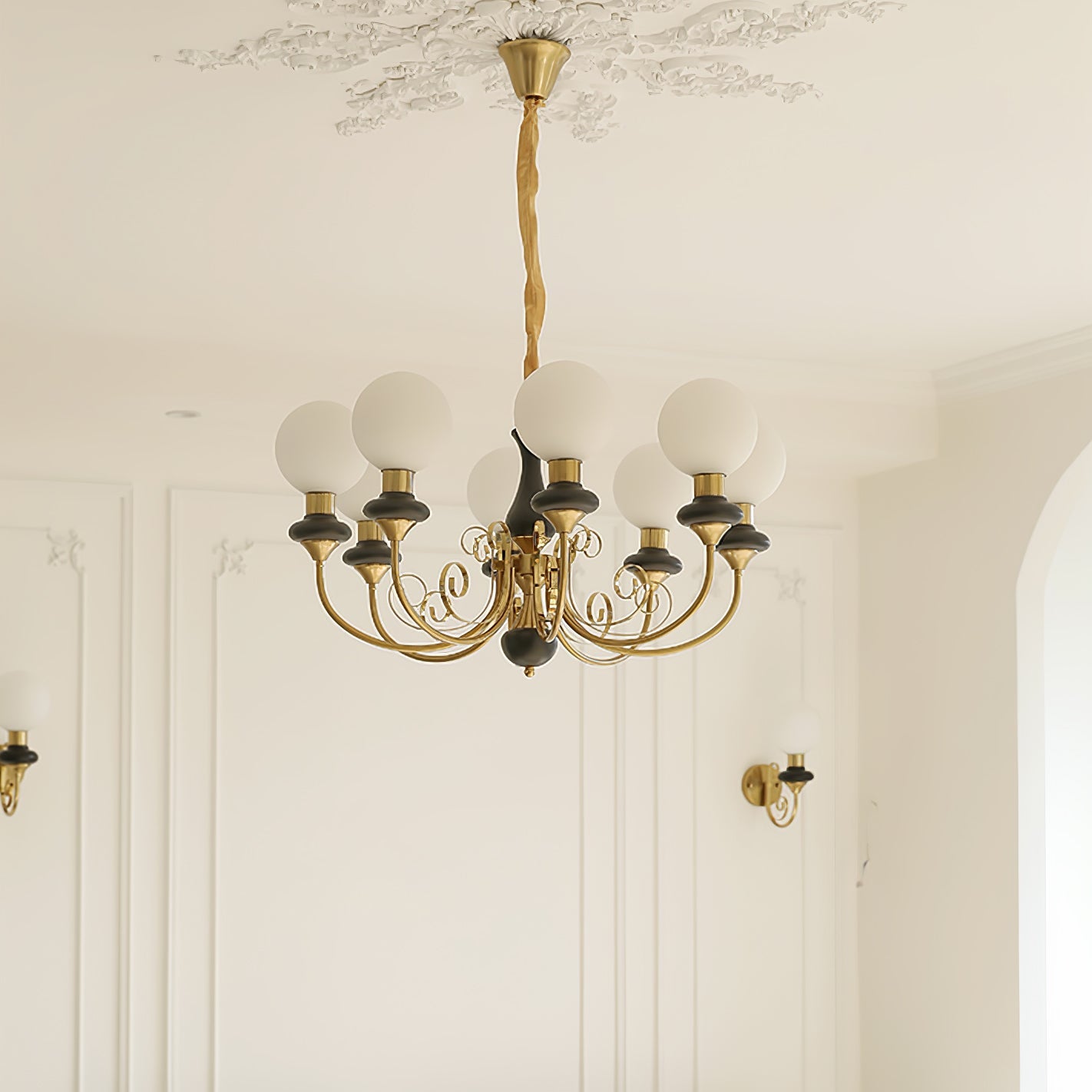 Kroonluchter met Groene Glazen Kappen en Gouden of Zwarte Afwerking – Luxe Hanglamp in 3, 5 of 8 Lichtpunten | Sansoti