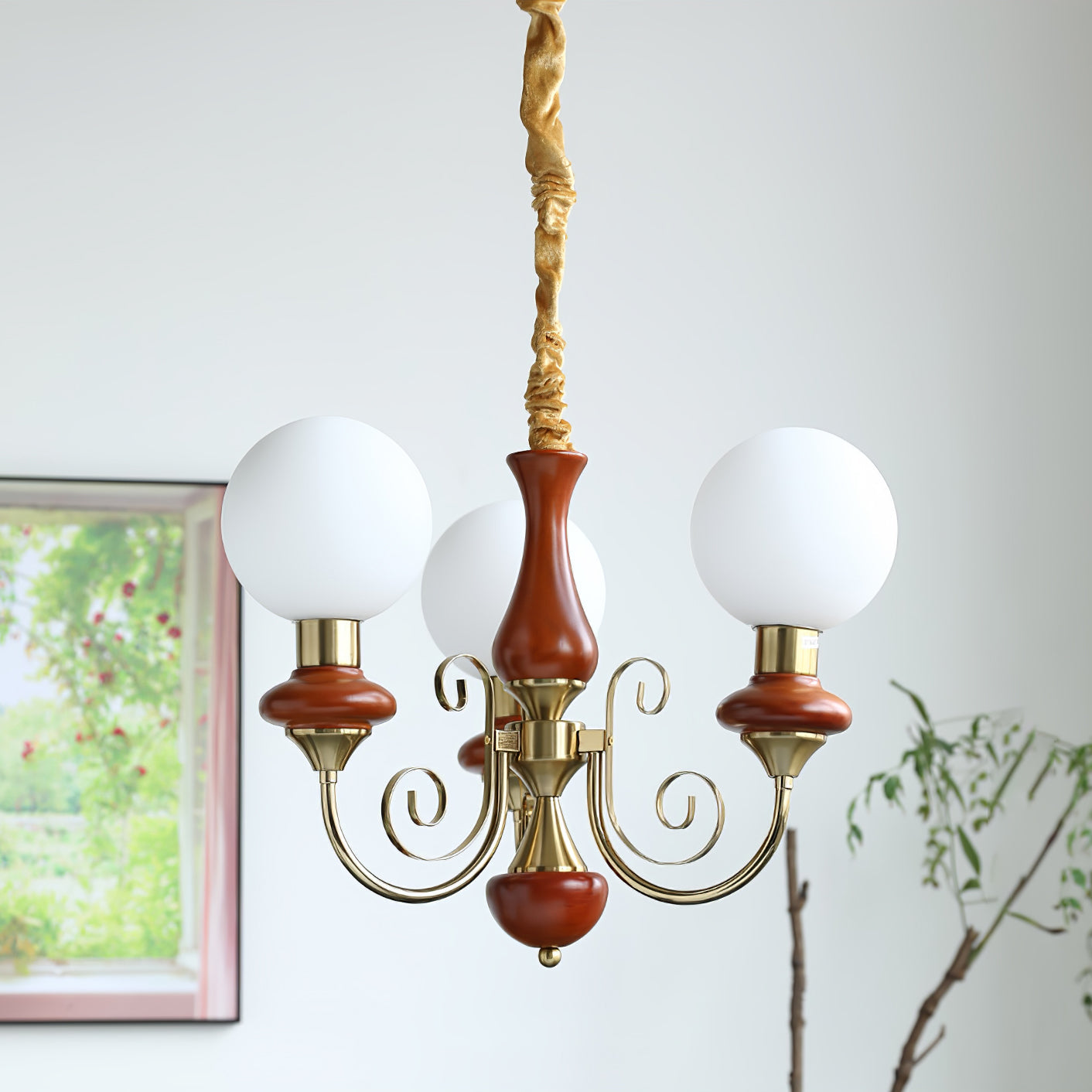Kroonluchter met Groene Glazen Kappen en Gouden of Zwarte Afwerking – Luxe Hanglamp in 3, 5 of 8 Lichtpunten | Sansoti