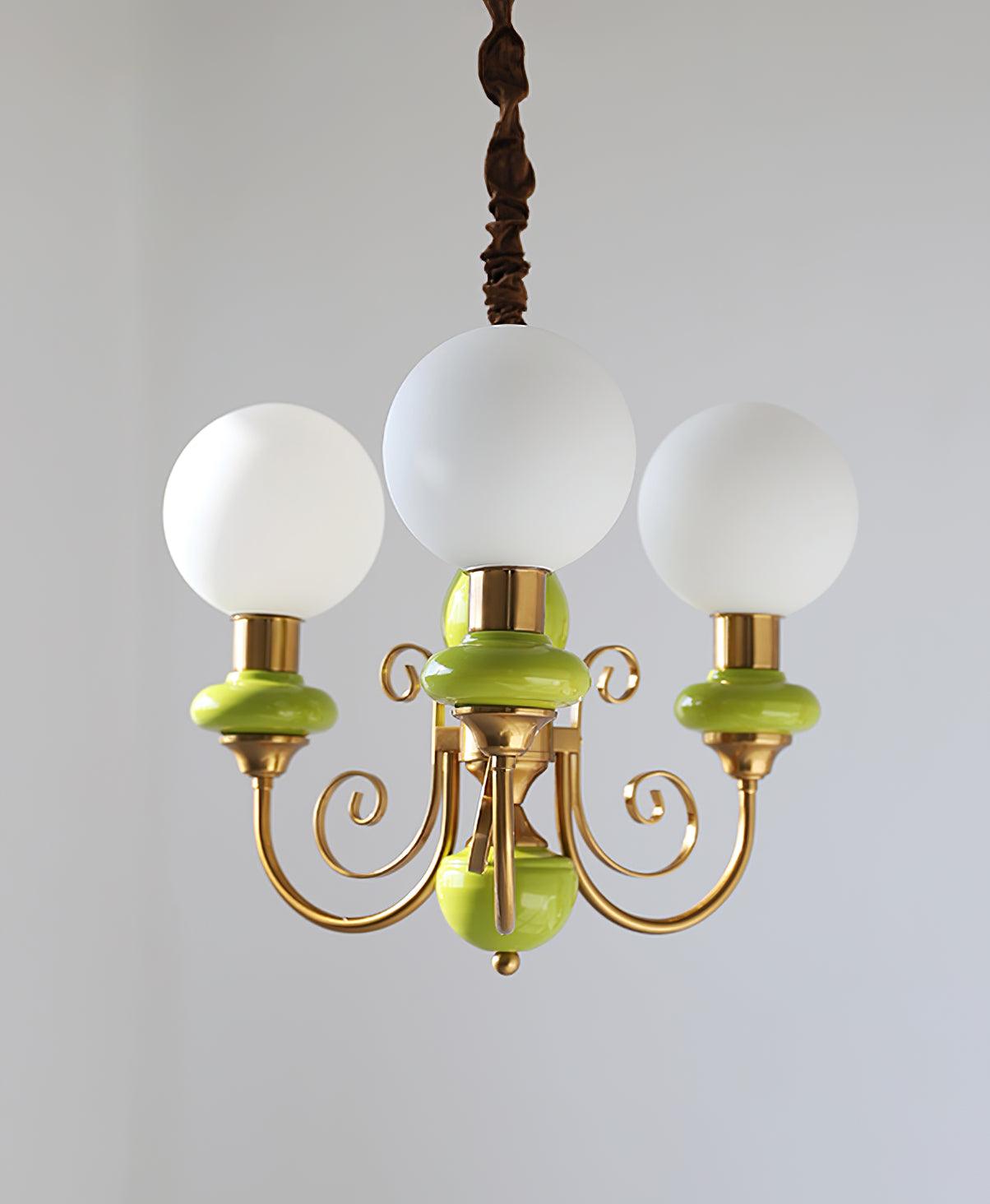 Kroonluchter met Groene Glazen Kappen en Gouden of Zwarte Afwerking – Luxe Hanglamp in 3, 5 of 8 Lichtpunten | Sansoti