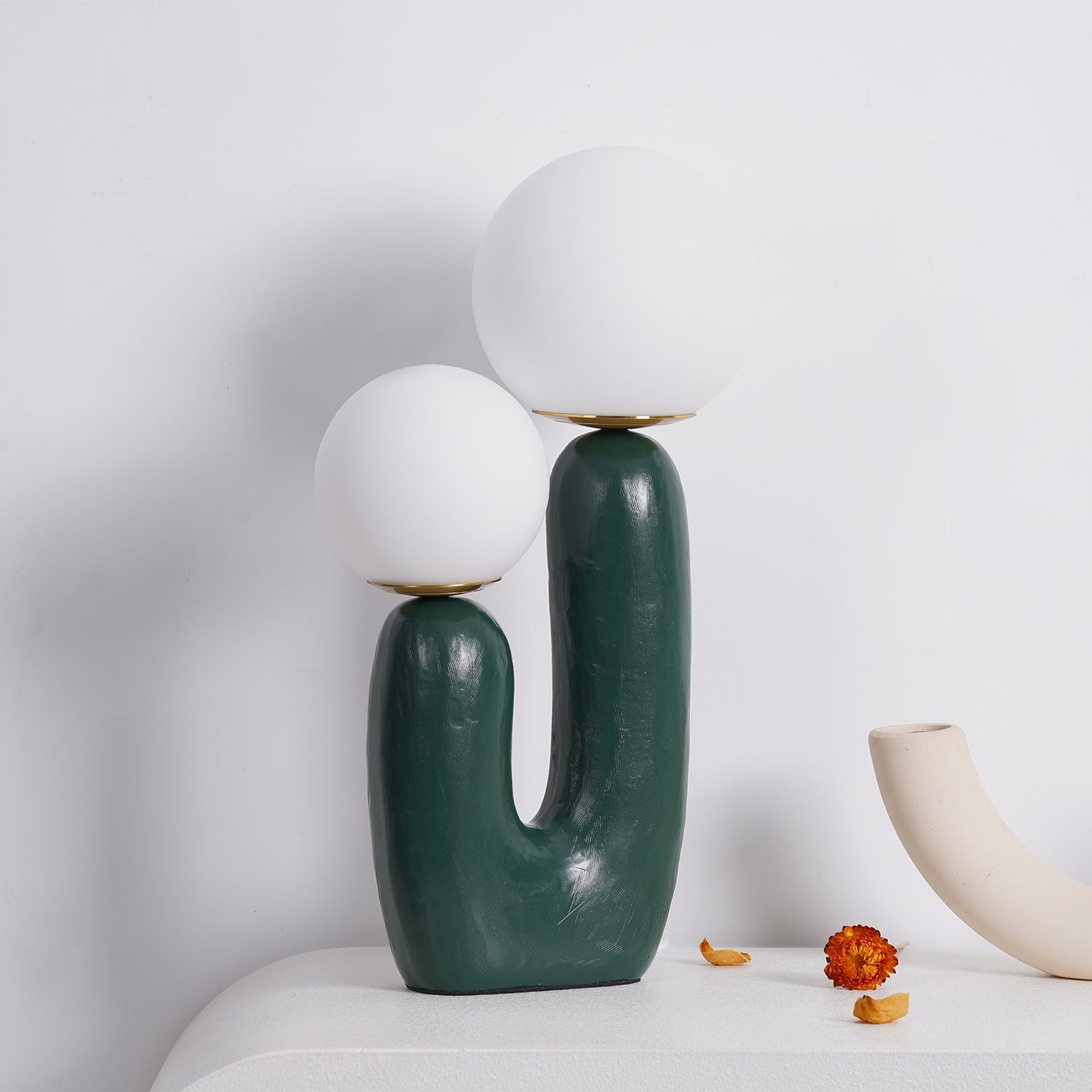 Tafellamp met Harsbehuizing en G9-Fitting – Keramische Oo-Collectielamp in Wit, Roze, Groen of Terra Cotta | Sansoti