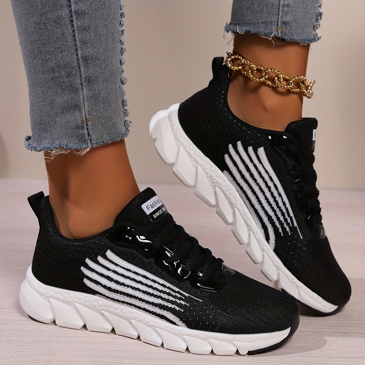 Women's Sporty Sneakers with Breathable Mesh and Shock-Absorbing Sole for Walking, Running, Fitness and Everyday Use | Sansoti