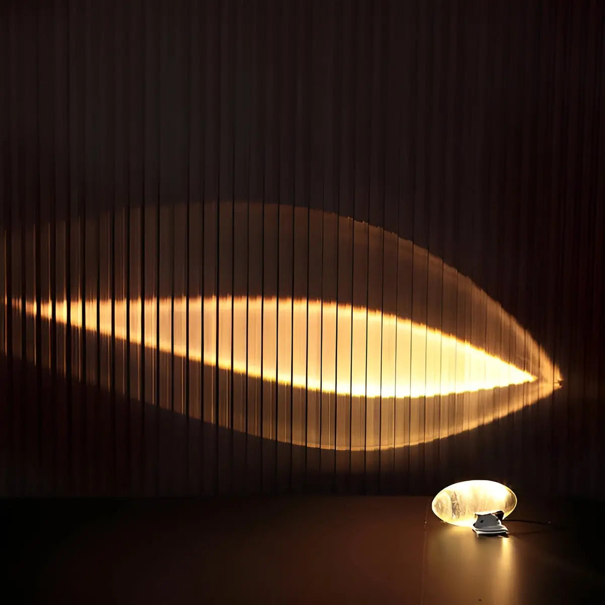 Ovale Kristallen Tafellamp met Chroom Sokkel – LED Sfeerverlichting in Warm Wit, Blauw-Paars of Zonsondergangstinten – Stemmingslicht voor Slaapkamer en Woonruimte | Sansoti