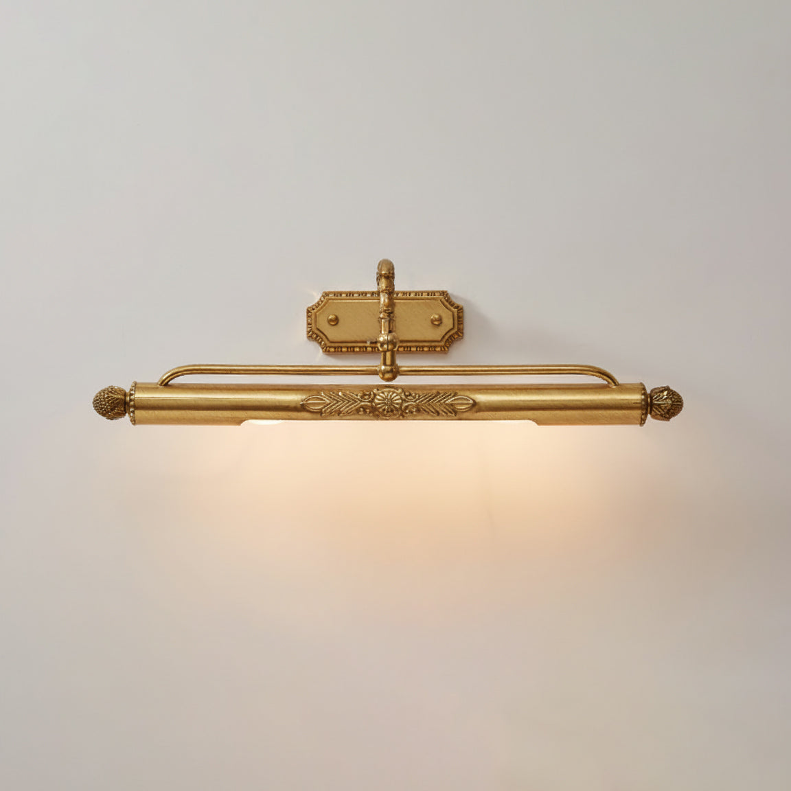 Messing Schilderij Wandlamp met Geïntegreerde Verlichting – Luxe Galerijverlichting in Antiek Messing | Sansoti