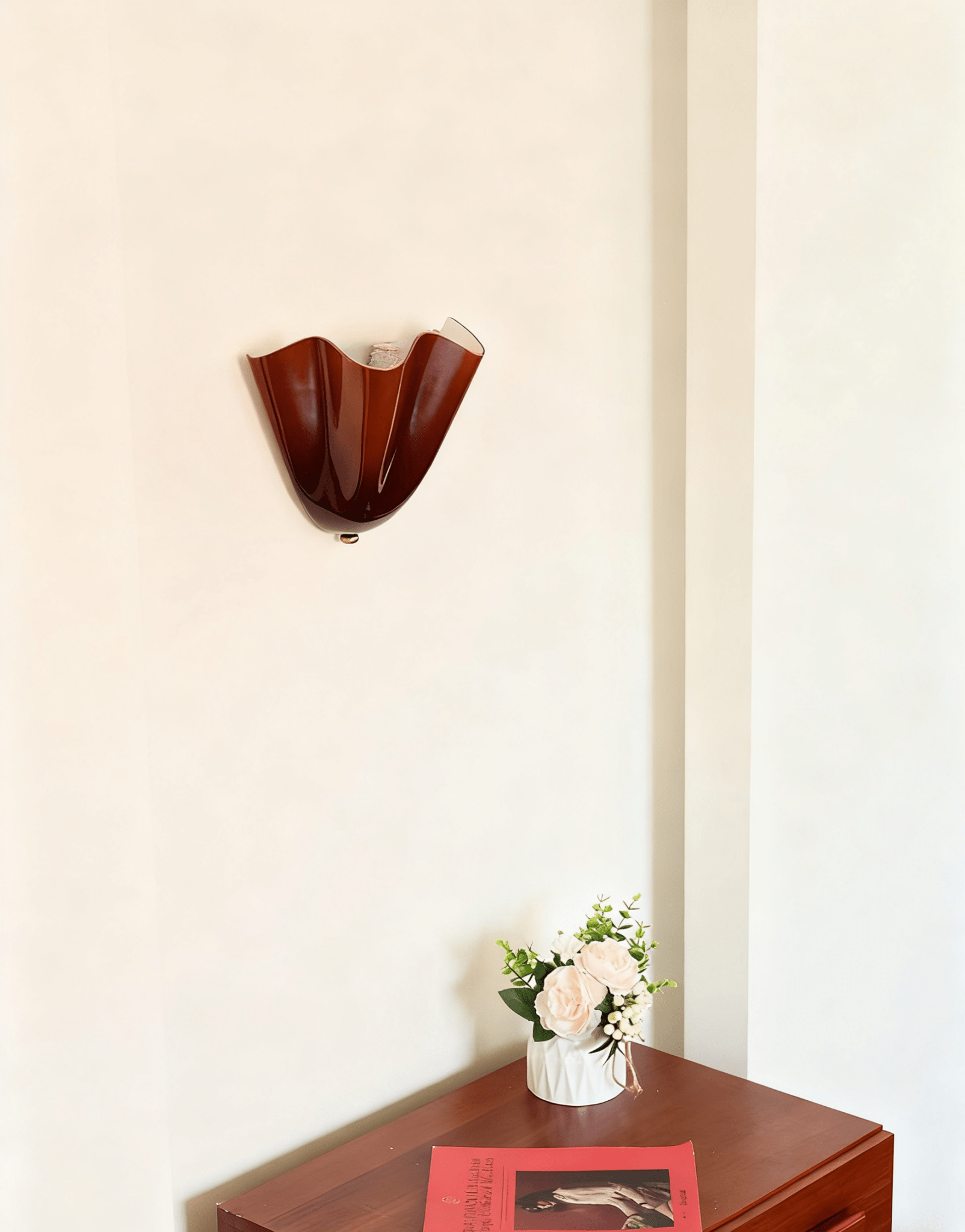 Petalia Wandlamp — Sculptural Petal-Geïnspireerde Glazen Wandverlichting met G9 Fitting en Hardwired Installatie (28 × 25 × 13 cm) | Sansoti
