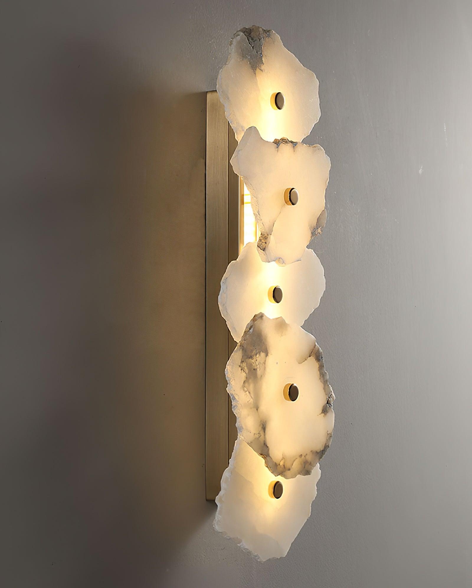 Alabasten Wandlamp — Echte Natuursteen met Gouden Armatuur — 1/3/5/7/9 Lichtpunten | Sansoti
