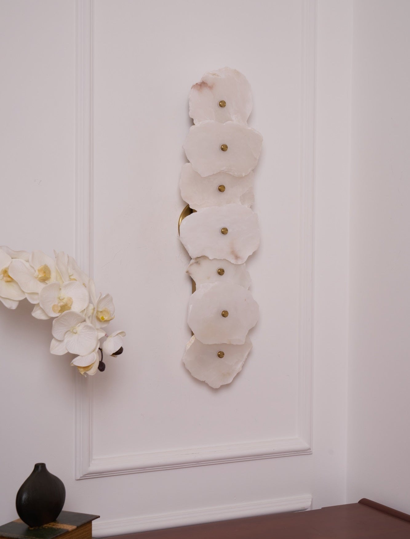 Alabasten Wandlamp — Echte Natuursteen met Gouden Armatuur — 1/3/5/7/9 Lichtpunten | Sansoti