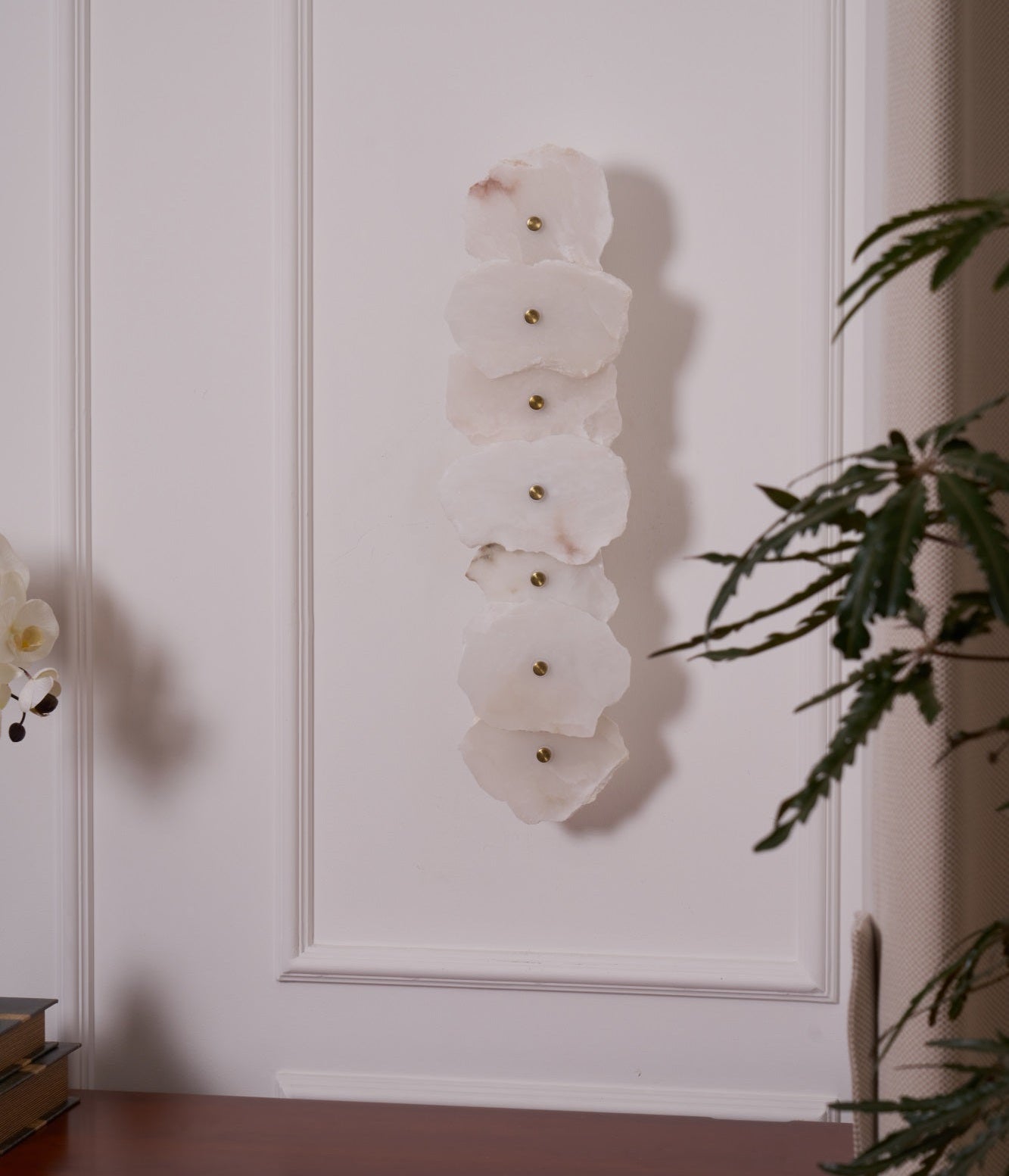 Alabasten Wandlamp — Echte Natuursteen met Gouden Armatuur — 1/3/5/7/9 Lichtpunten | Sansoti