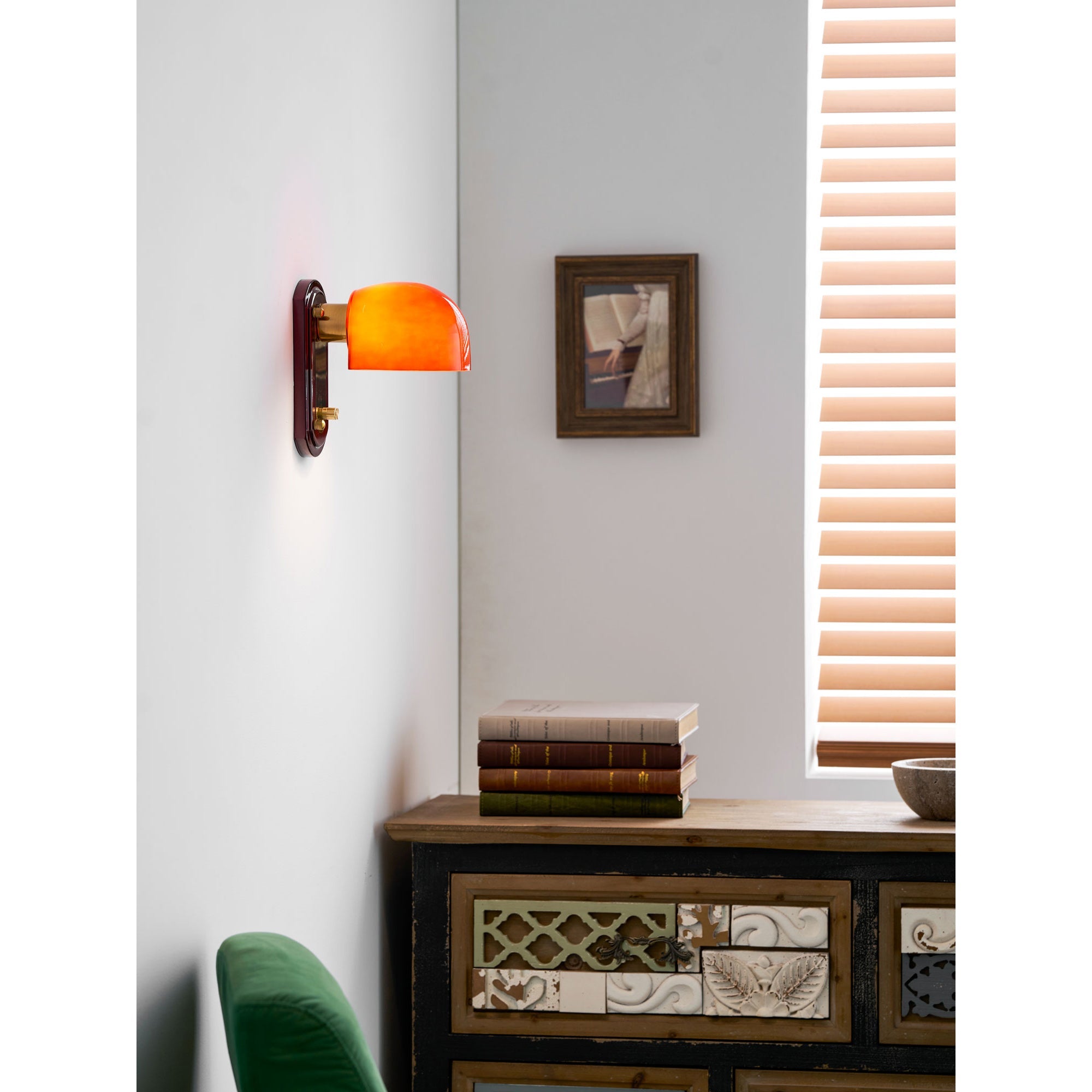 Vintage Wandlamp met Rode Glazen Kap — Sfeervolle Retro Verlichting voor Woonkamer & Eetkamer | Sansoti