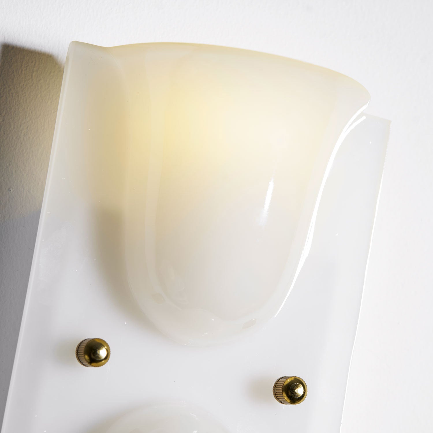 Mollo Wandlamp — Organische Hars & IJzer Wandverlichting | Sansoti