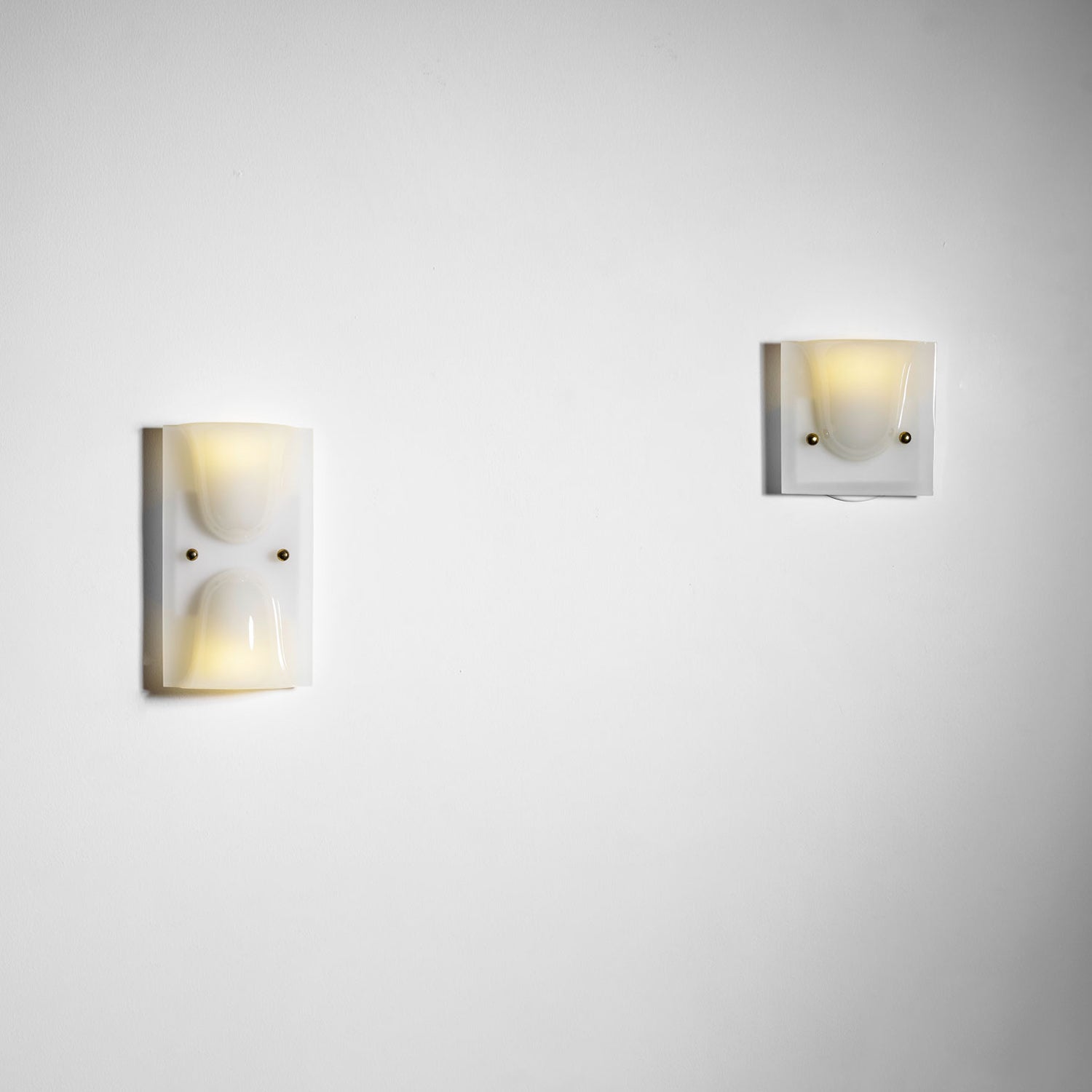 Mollo Wandlamp — Organische Hars & IJzer Wandverlichting | Sansoti