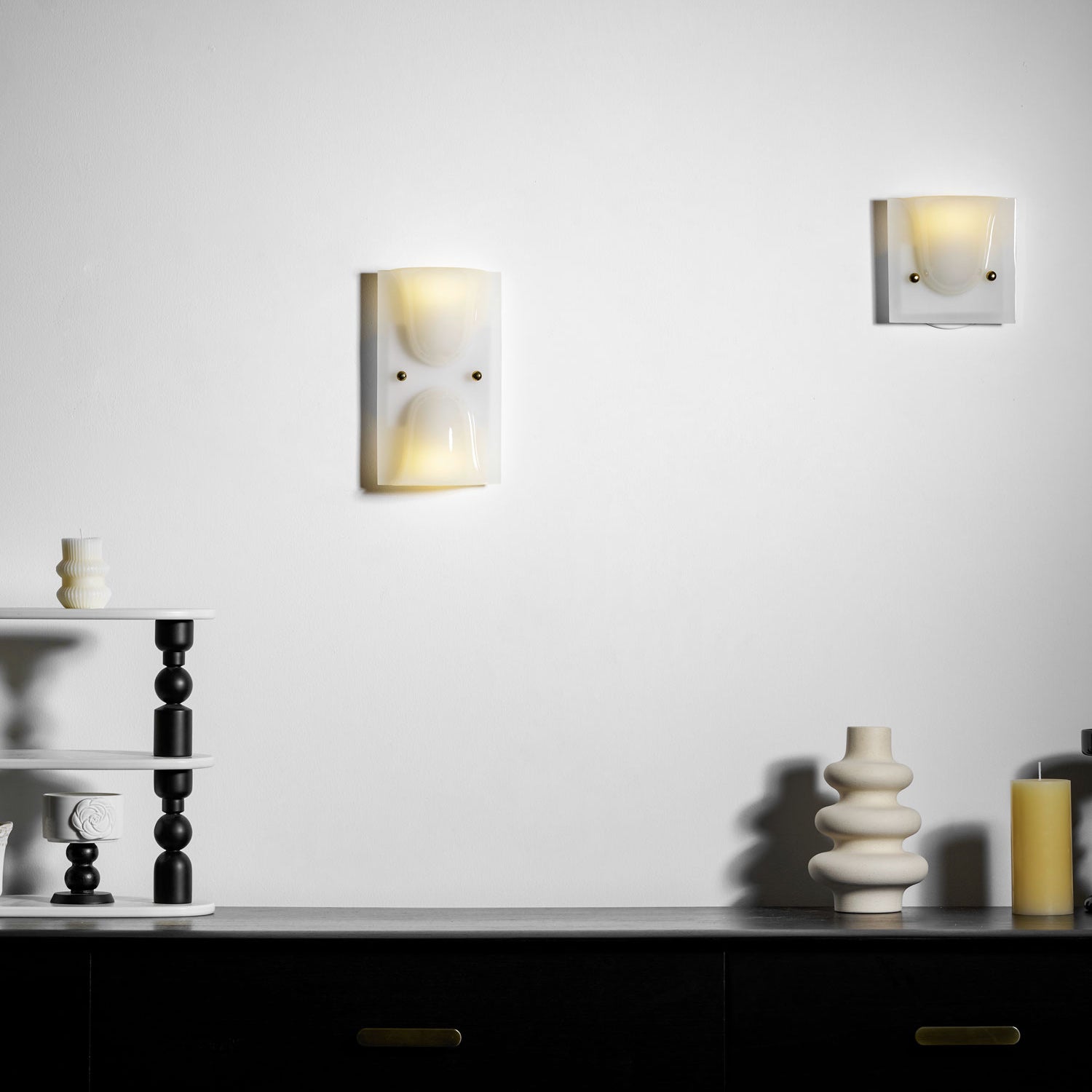 Mollo Wandlamp — Organische Hars & IJzer Wandverlichting | Sansoti