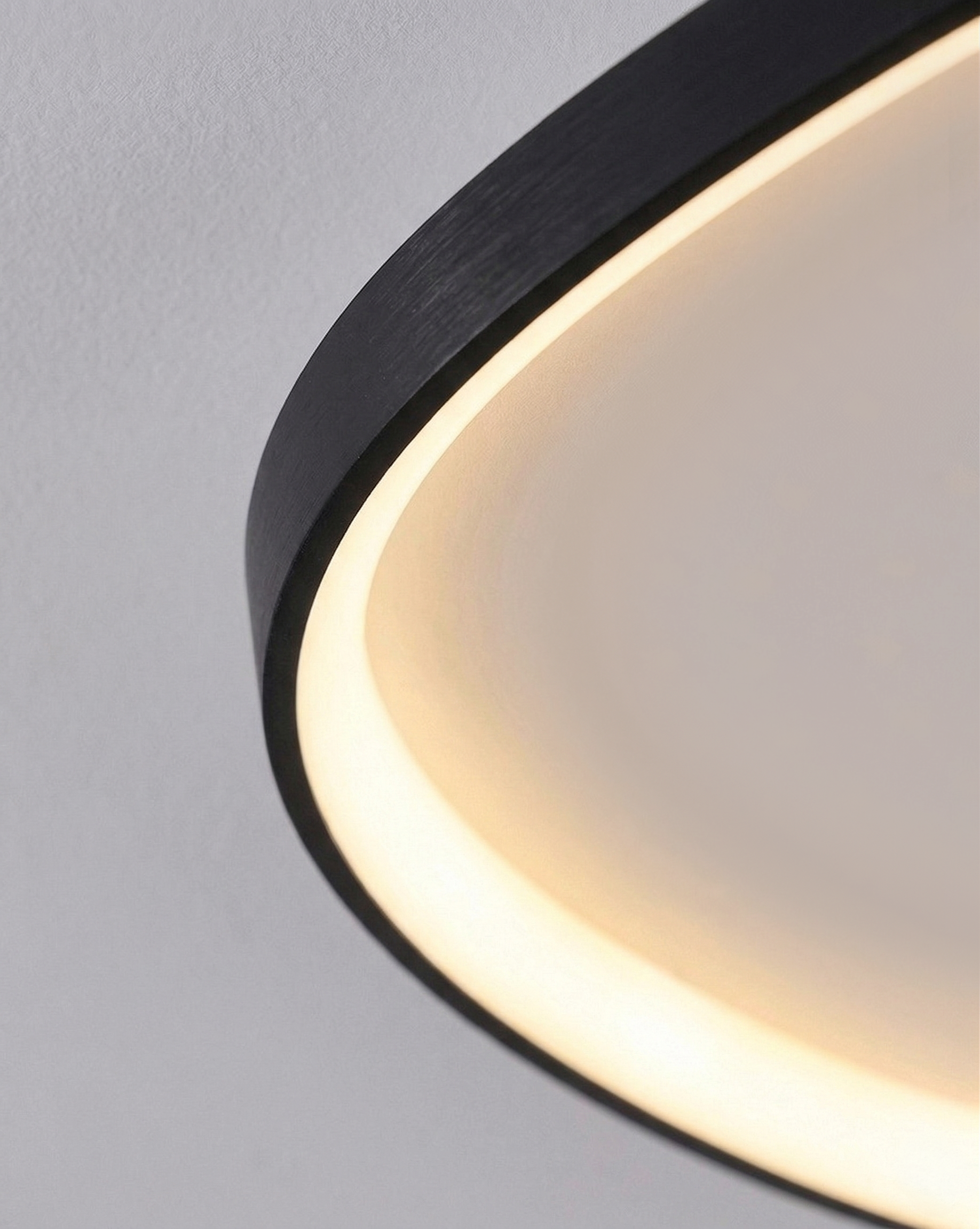 Pinnacle LED Plafondlamp – Minimalistische Moderne Plafondverlichting met Subtiele Verfijning | Sansoti