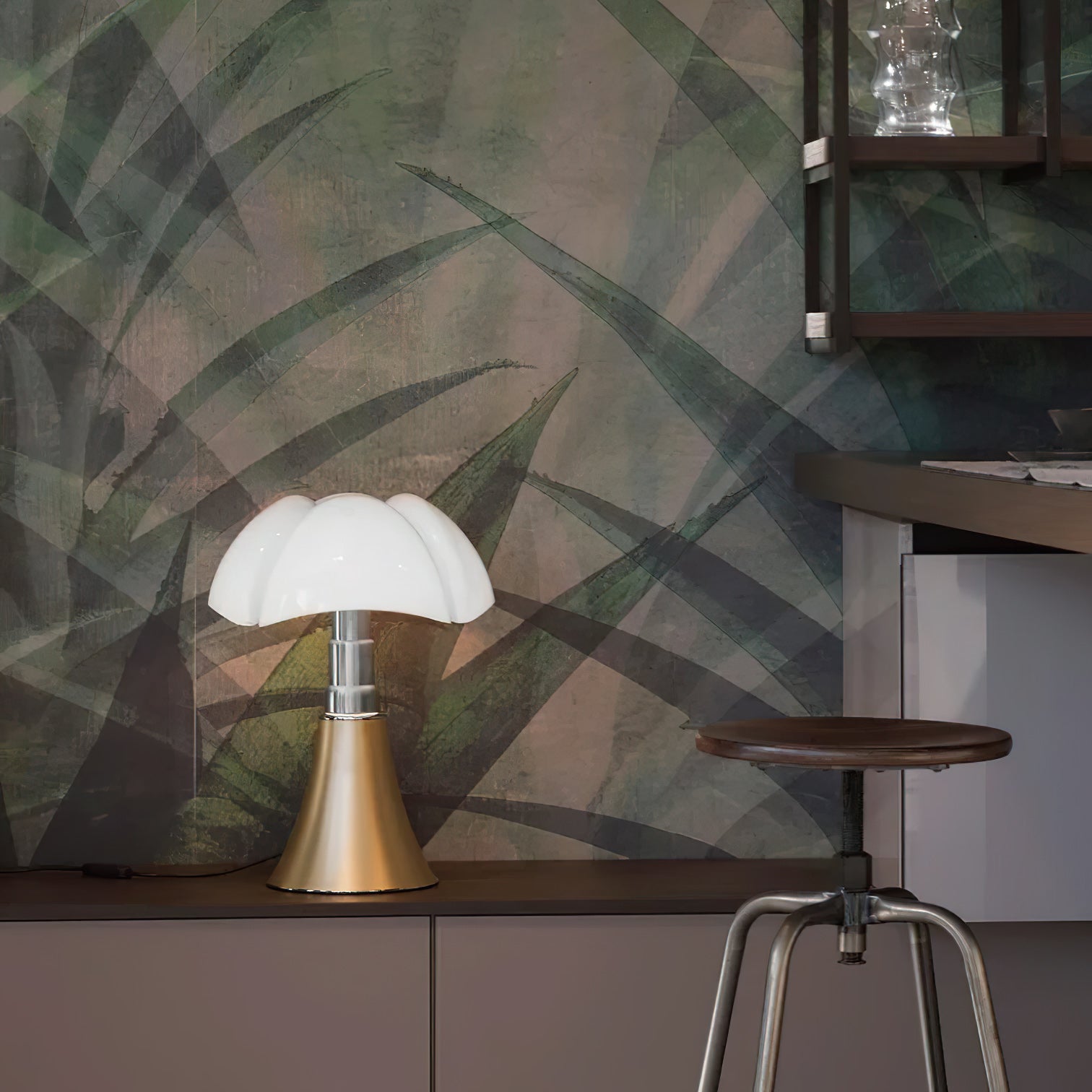 Moderne Design Tafellamp met In Hoogte Verstelbare Kap – Zwart Wit Geel Goud Chroom | Sansoti