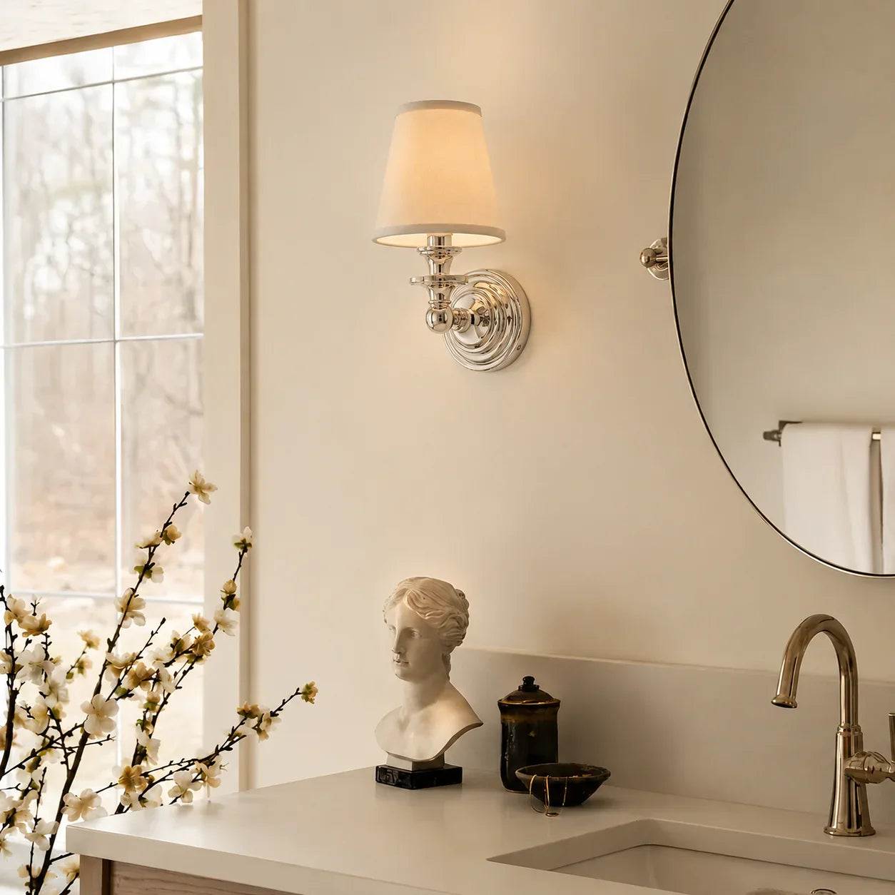 Vintage Wandlamp met Linnen Kap en Messing Armatuur – Retro Design voor Slaapkamer en Woonkamer | Sansoti
