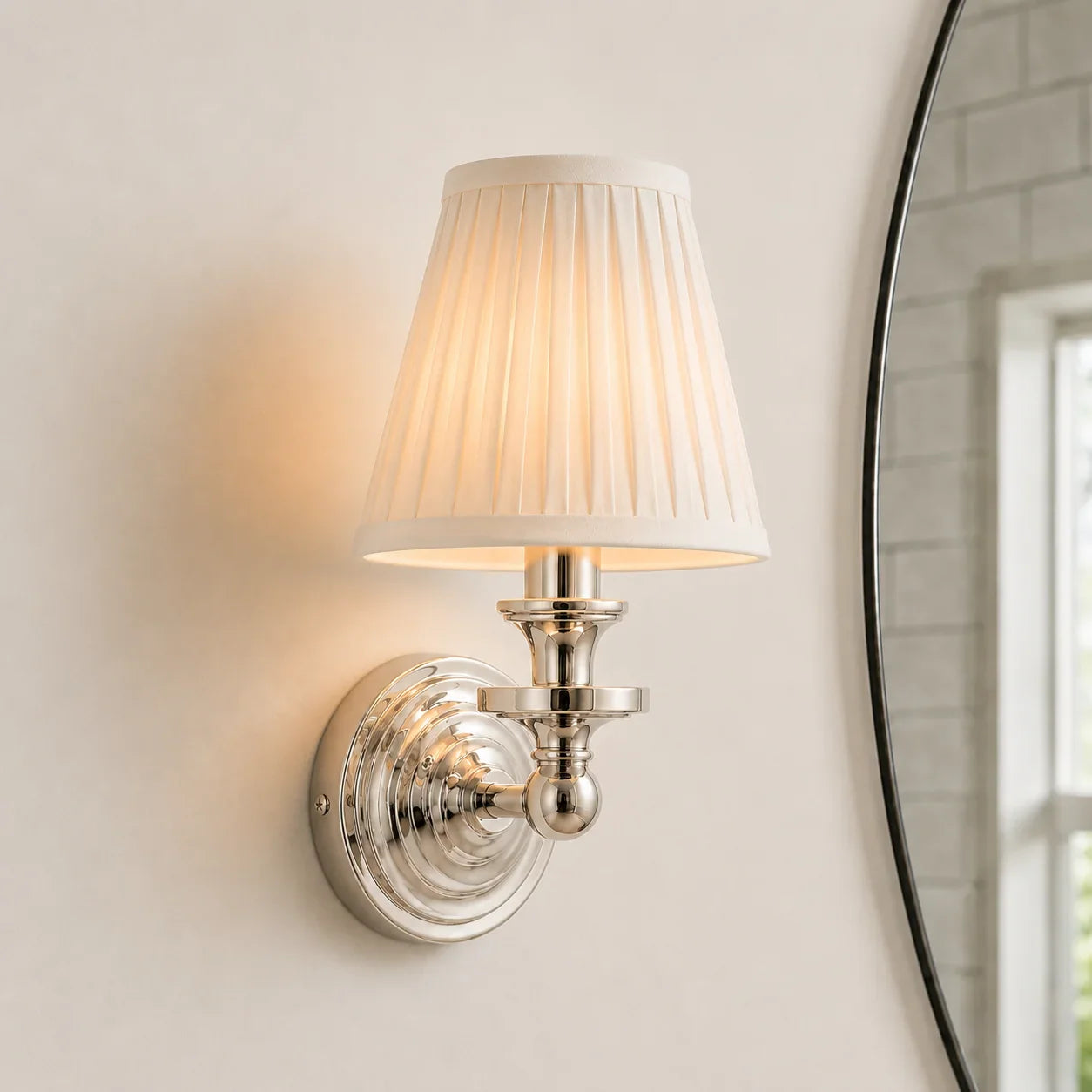 Vintage Wandlamp met Linnen Kap en Messing Armatuur – Retro Design voor Slaapkamer en Woonkamer | Sansoti